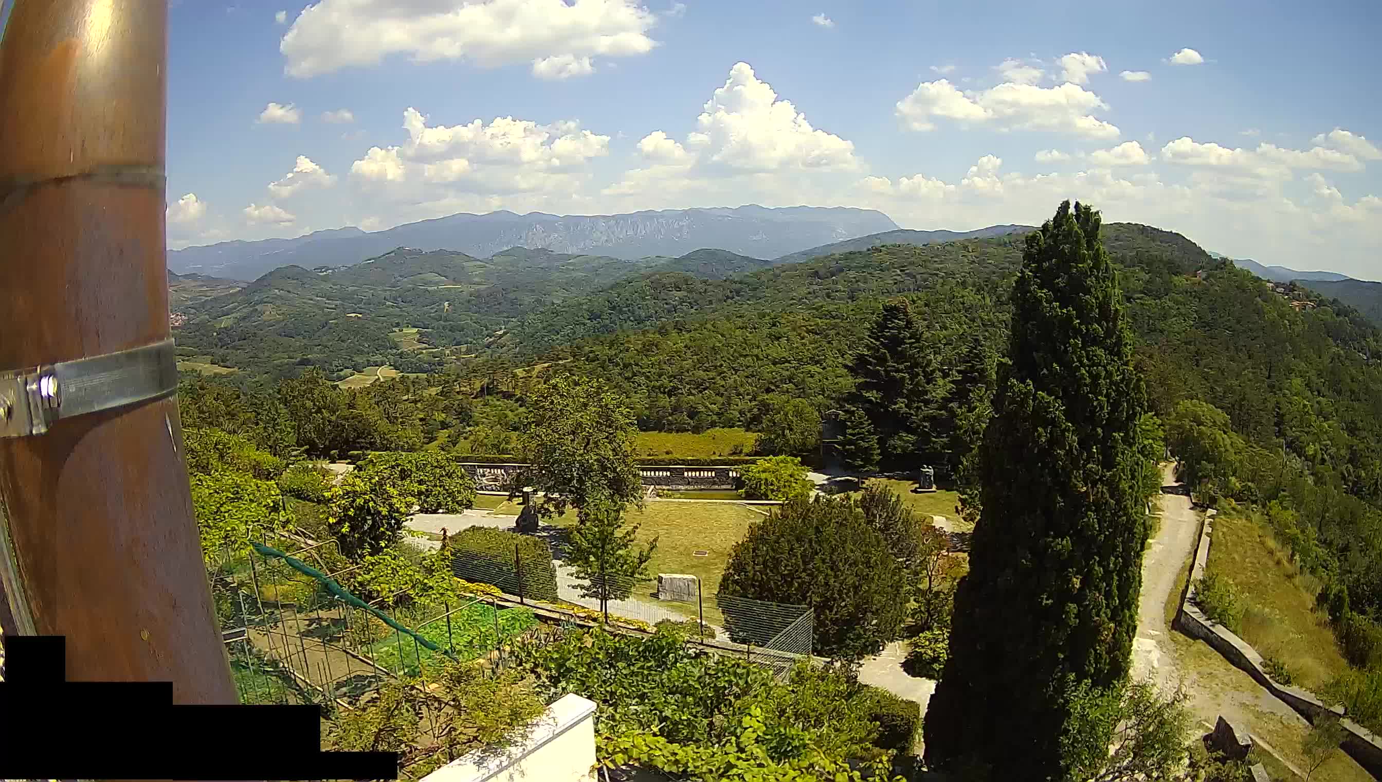 Live Webcam Štanjel –  Ferrari Garden – Slovenia livecam