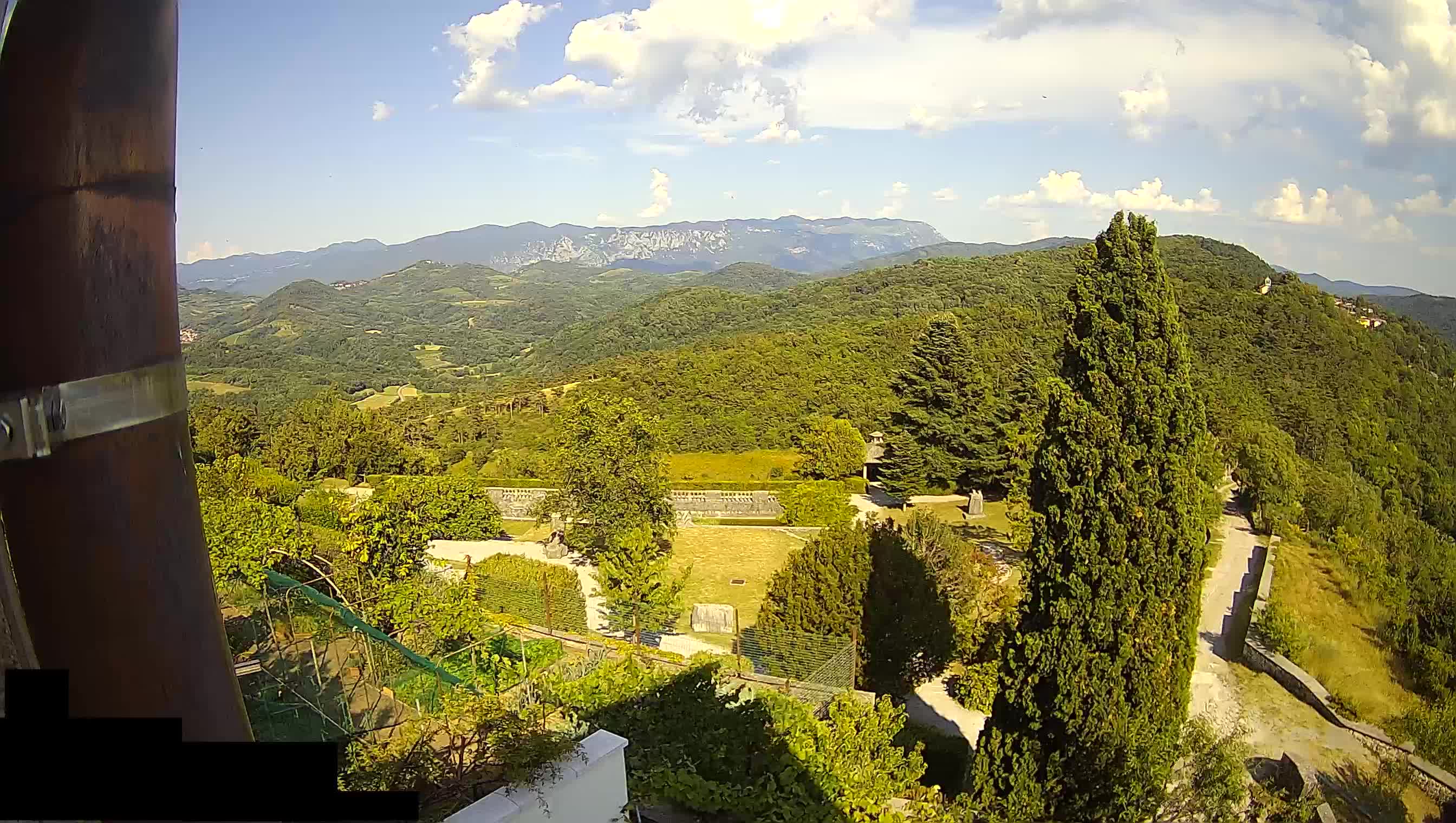 Webcam Štanjel –  Giardini Ferrari – Slovenia livecam