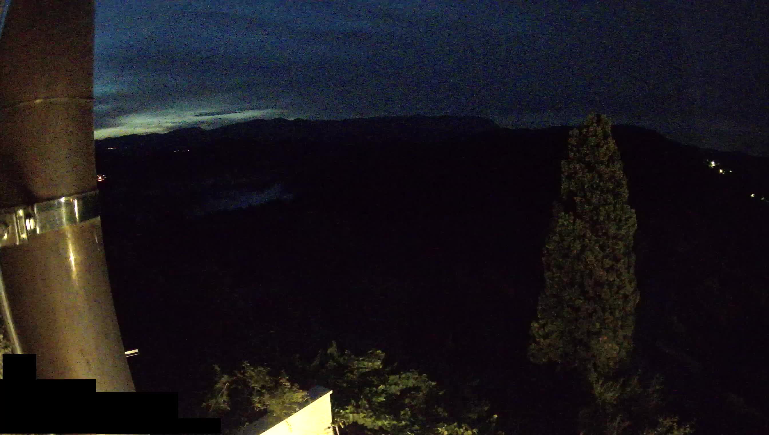 Webcam Štanjel –  Giardini Ferrari – Slovenia livecam