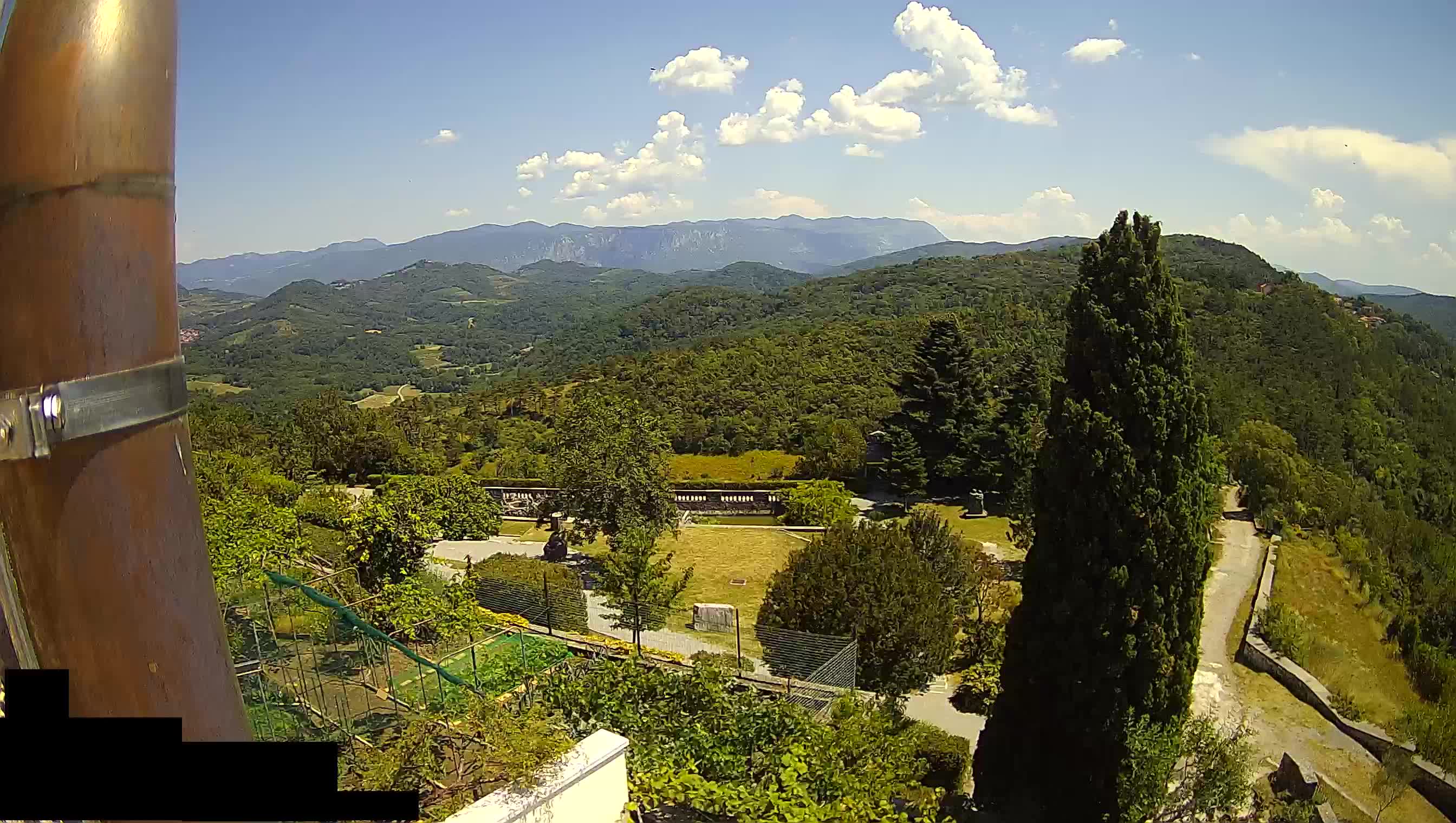 Live Webcam Štanjel – Ferrari Garden – Slovenia livecam