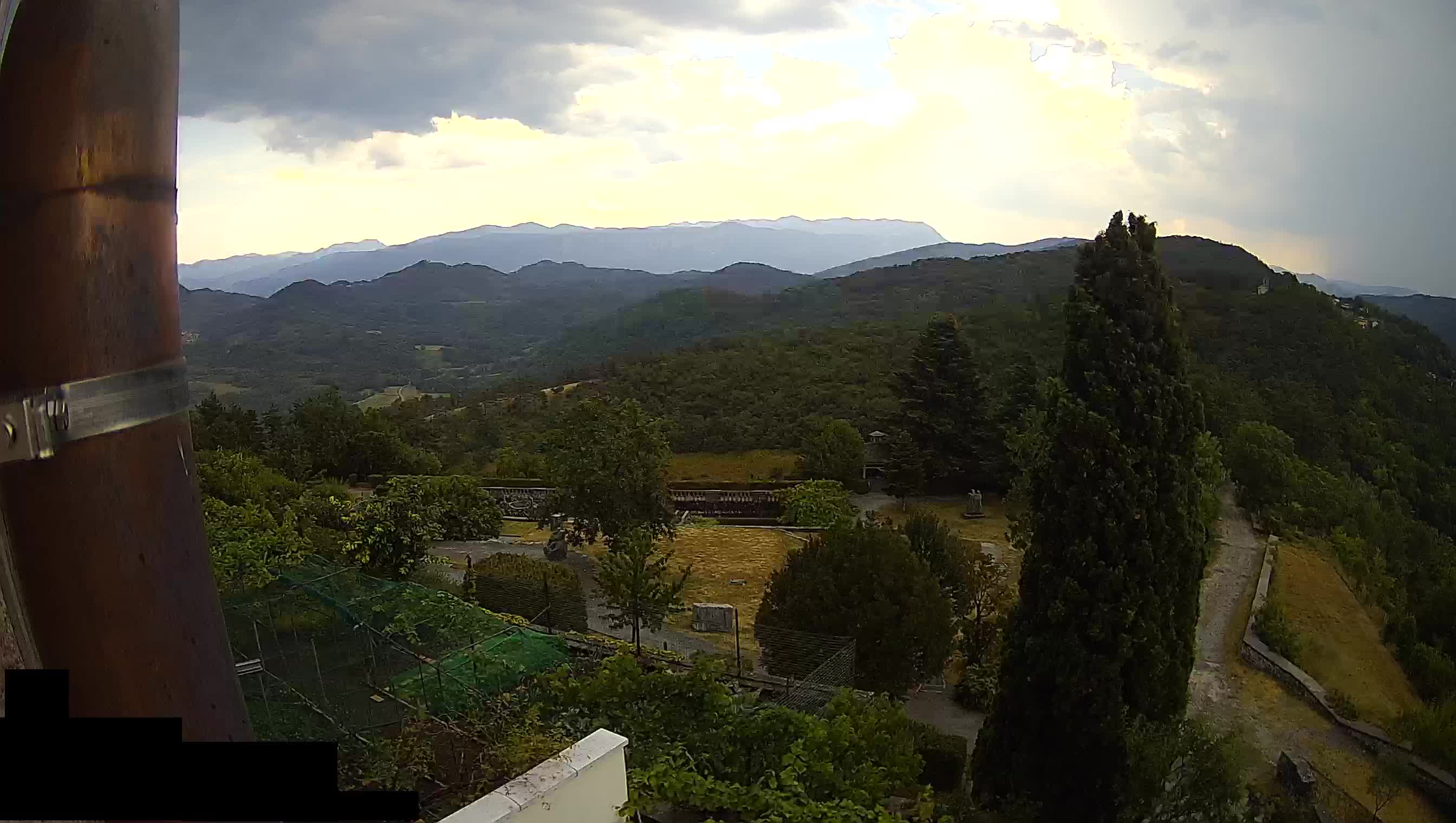 Webcam Štanjel –  Giardini Ferrari – Slovenia livecam