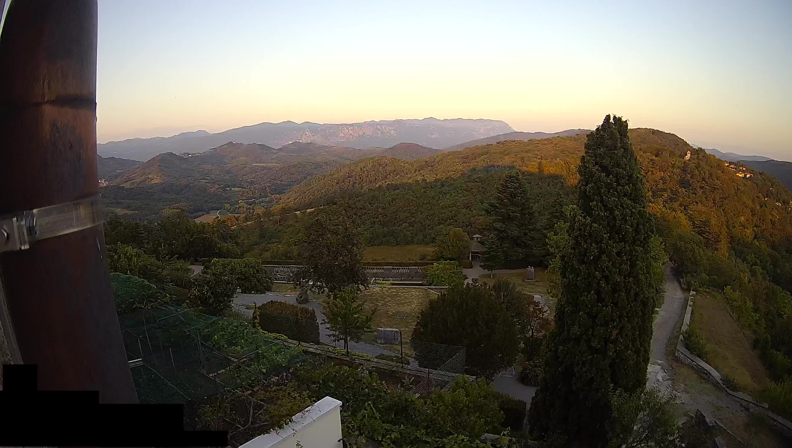 Live Webcam Štanjel –  Ferrari Garden – Slovenia livecam