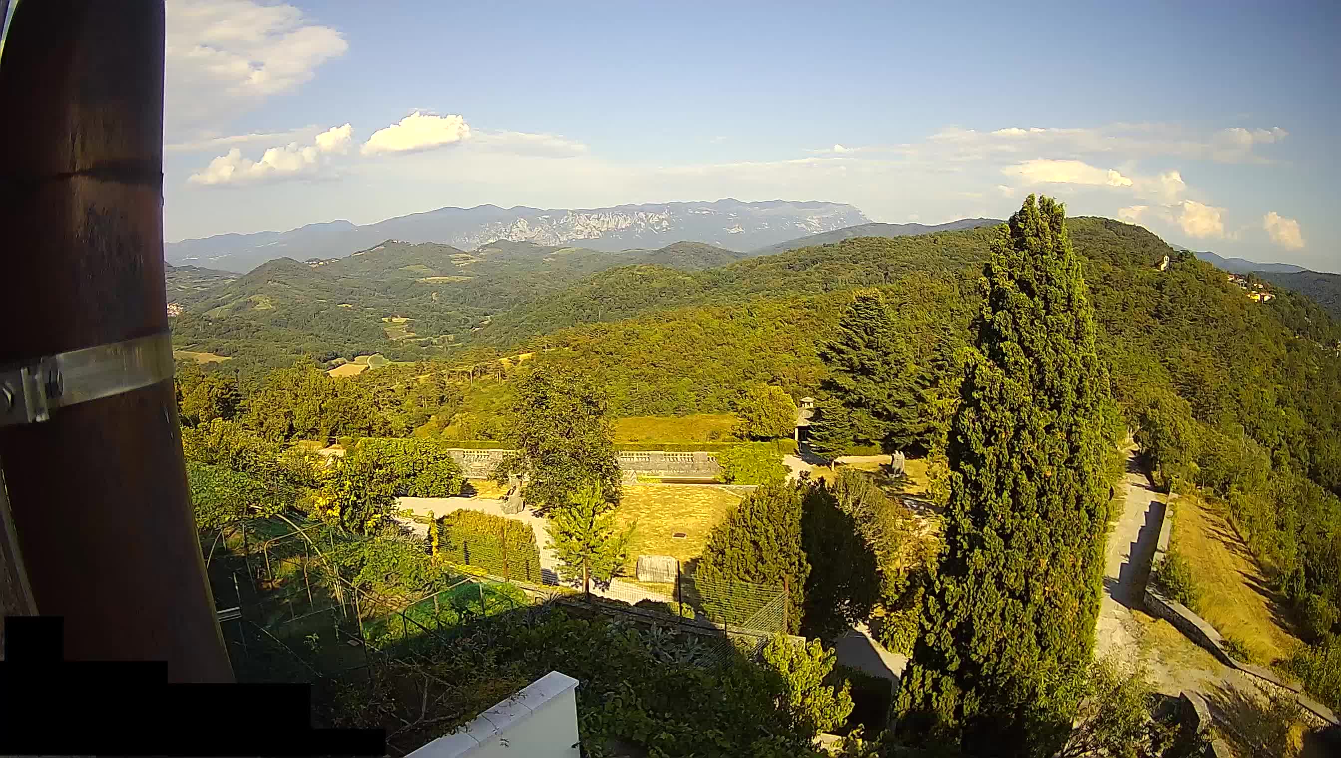 Webcam Štanjel –  Giardini Ferrari – Slovenia livecam