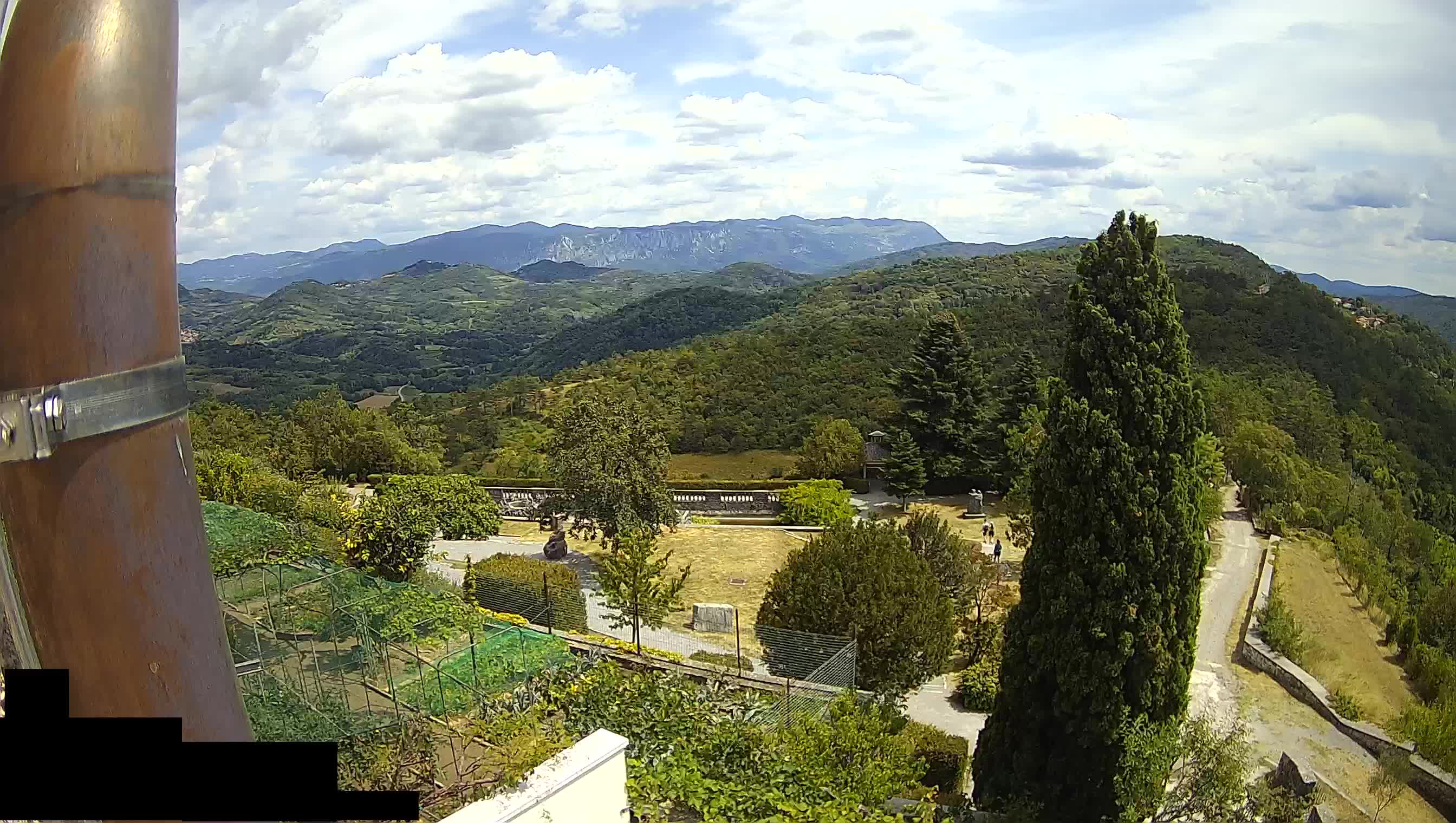 Live Webcam Štanjel –  Ferrari Garden – Slovenia livecam