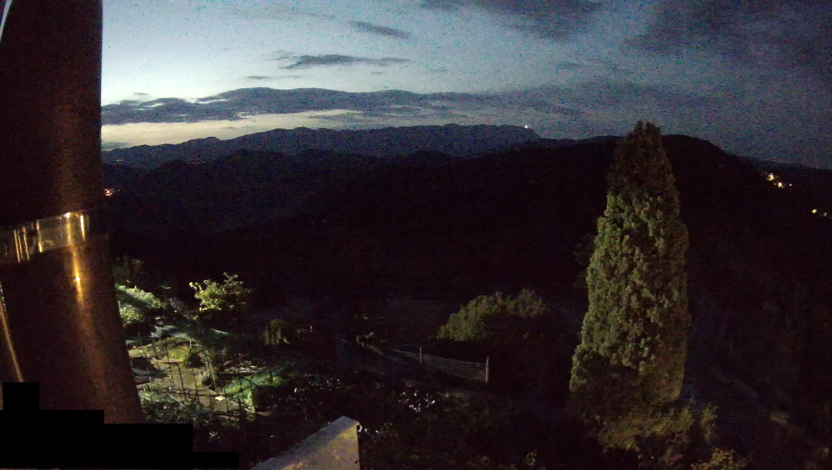 Live Webcam Štanjel –  Ferrari Garden – Slovenia livecam