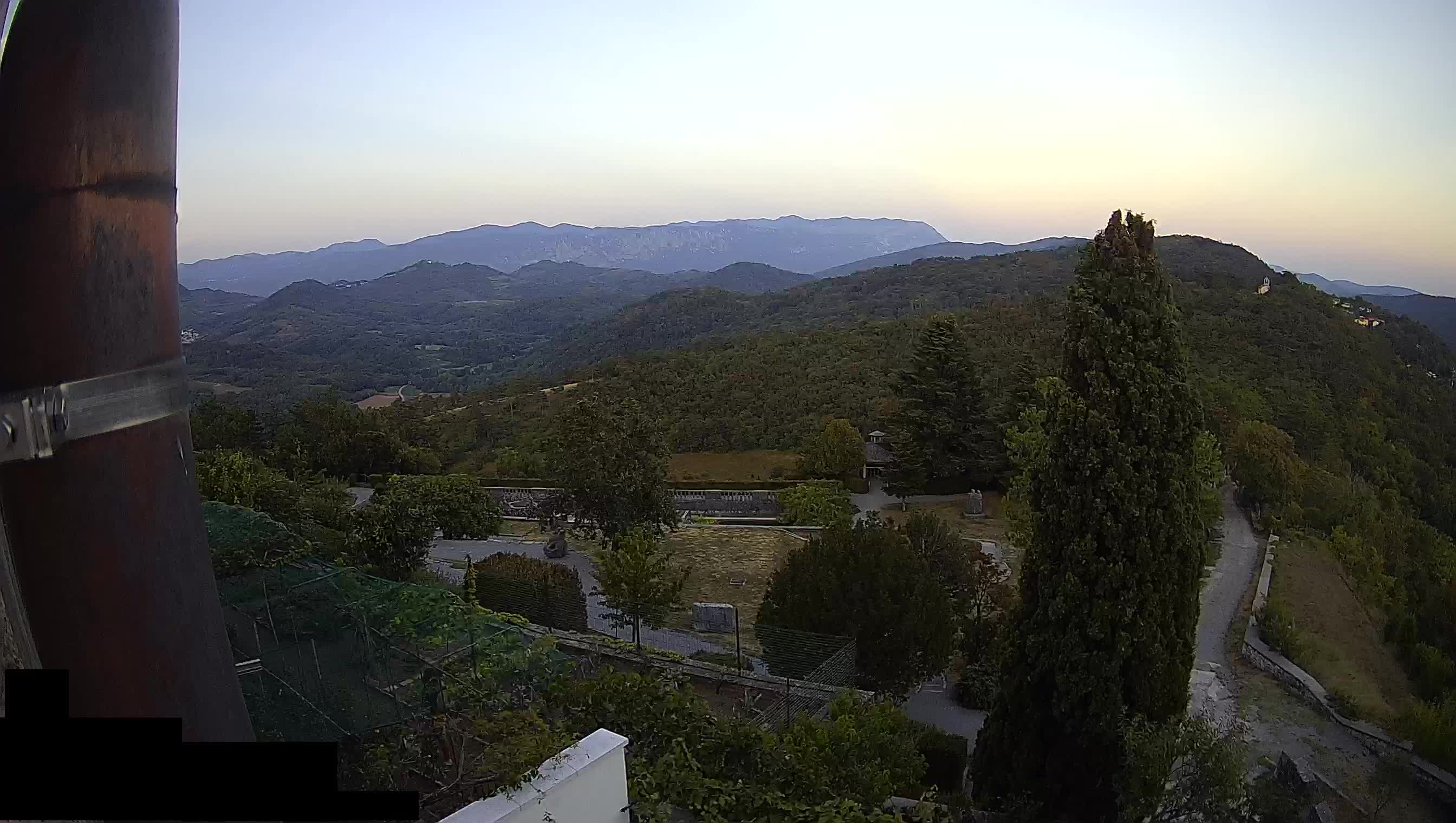 Live Webcam Štanjel –  Ferrari Garden – Slovenia livecam