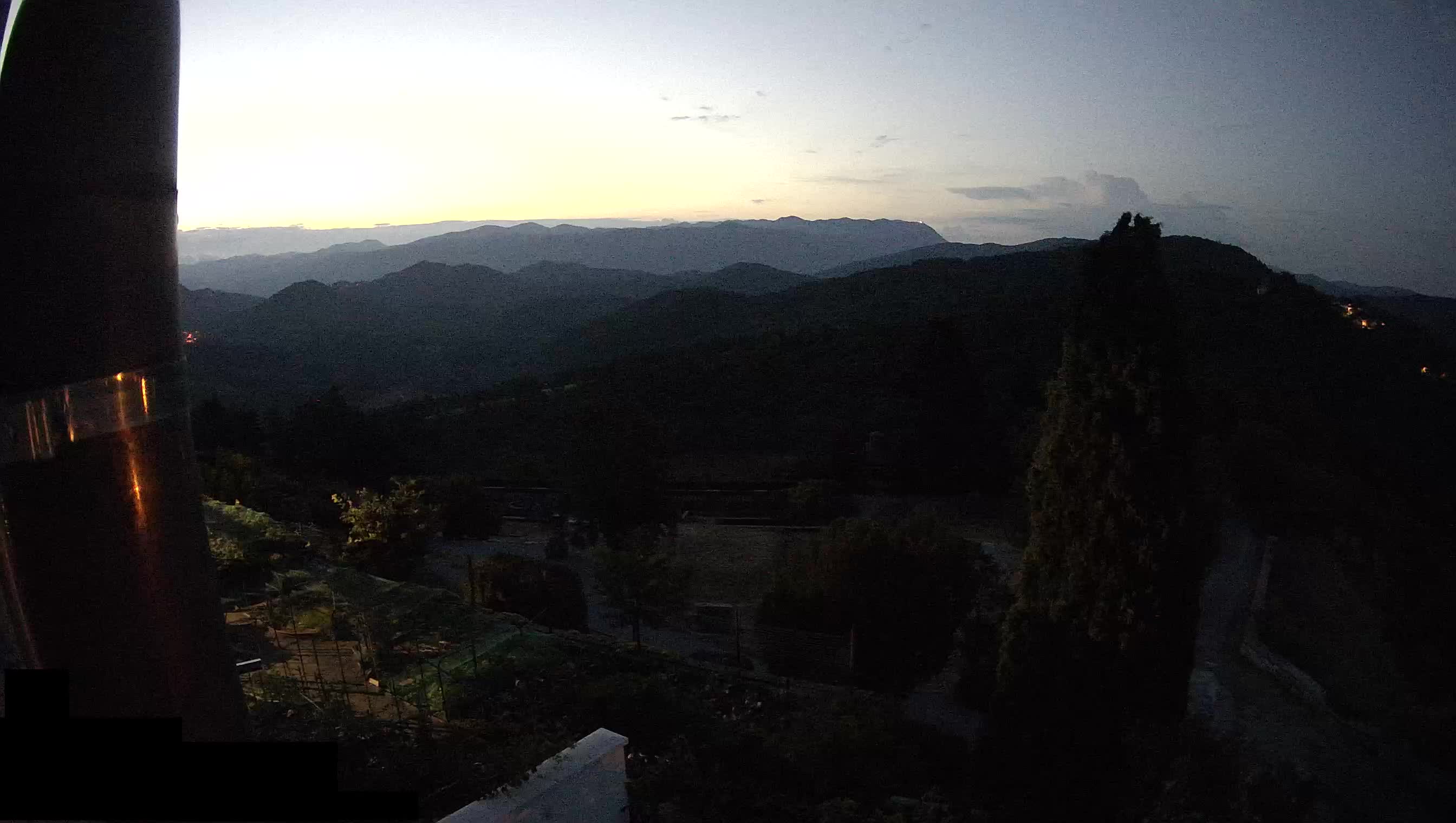 Webcam Štanjel –  Giardini Ferrari – Slovenia livecam