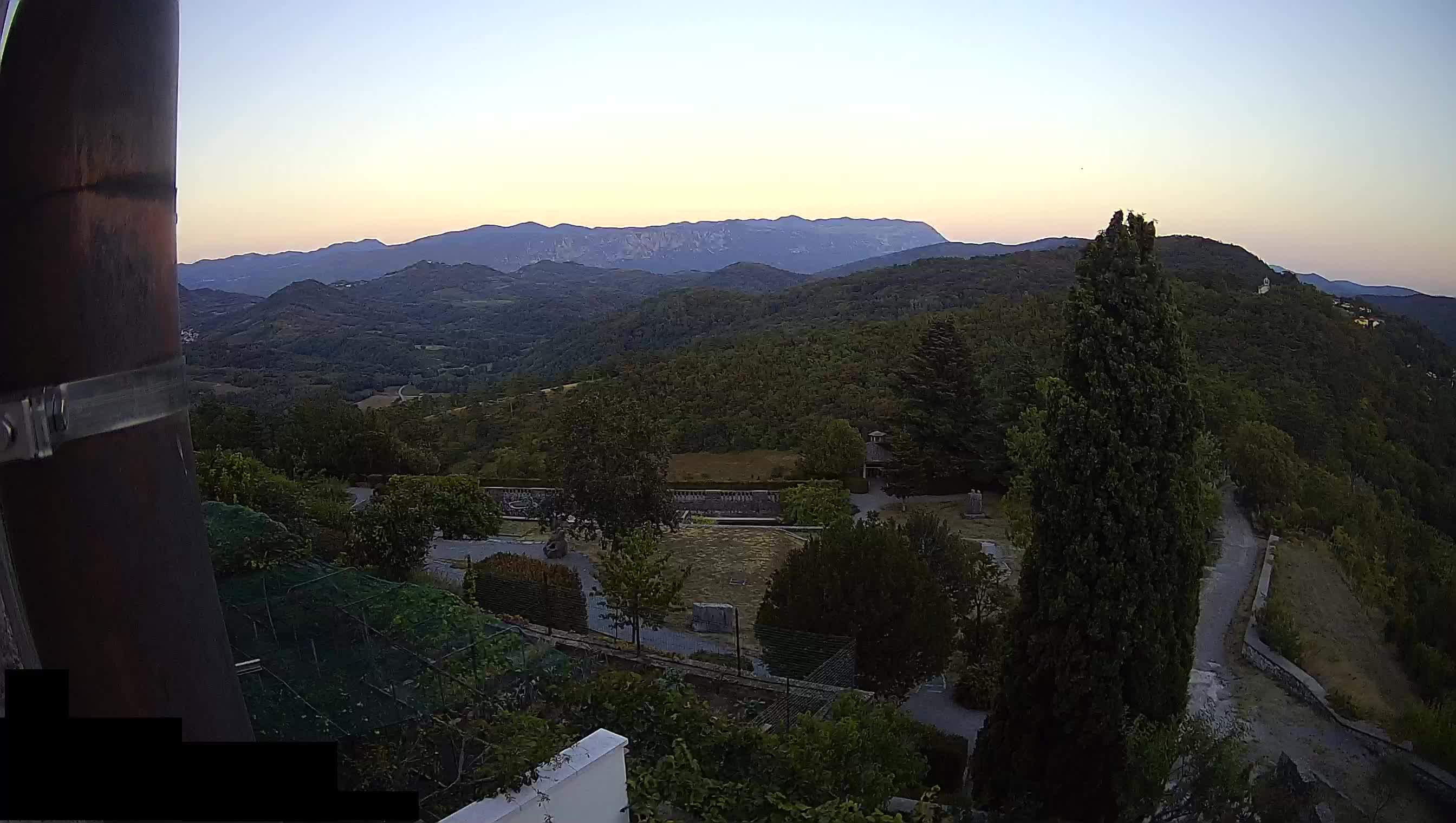 Webcam Štanjel –  Giardini Ferrari – Slovenia livecam