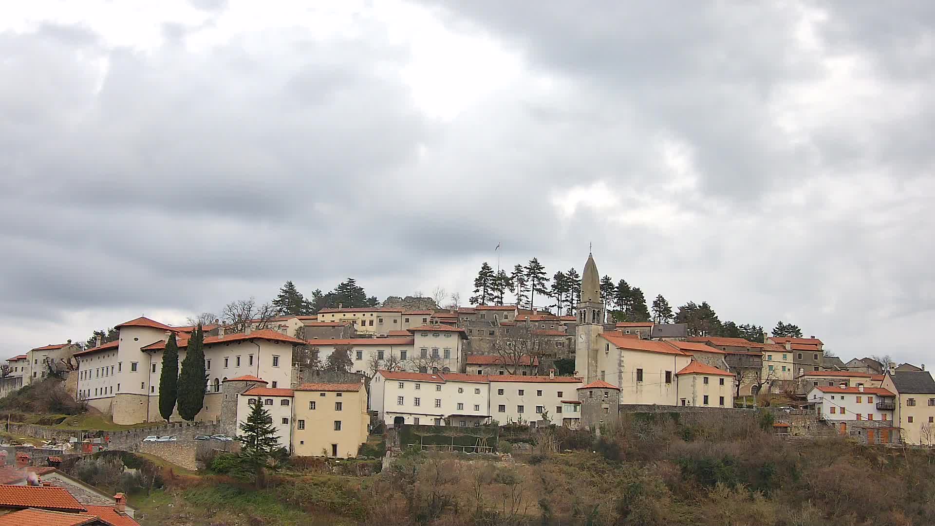 Štanjel – Entdecken Sie das Herz der Karstregion