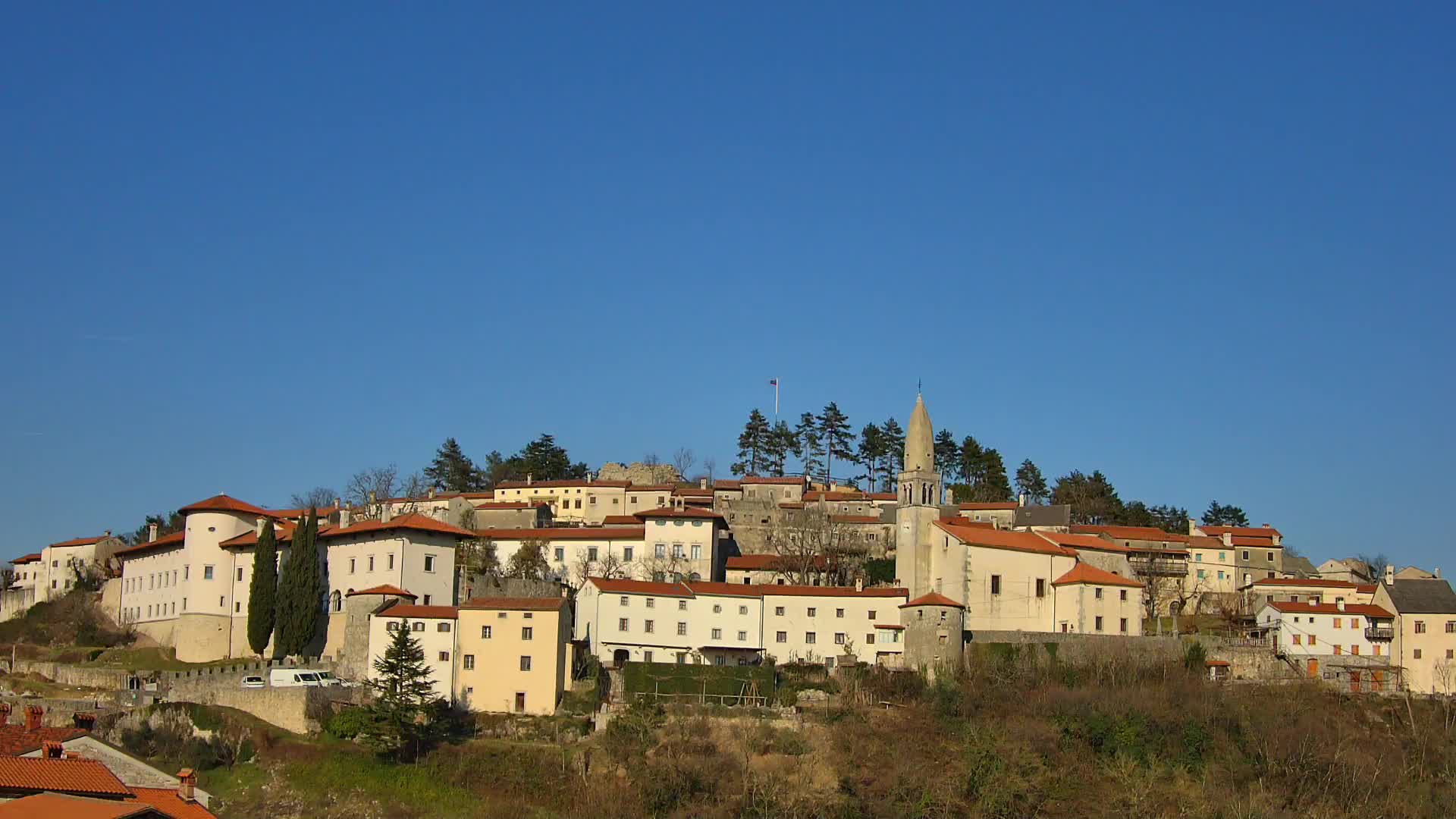 Štanjel – Entdecken Sie das Herz der Karstregion