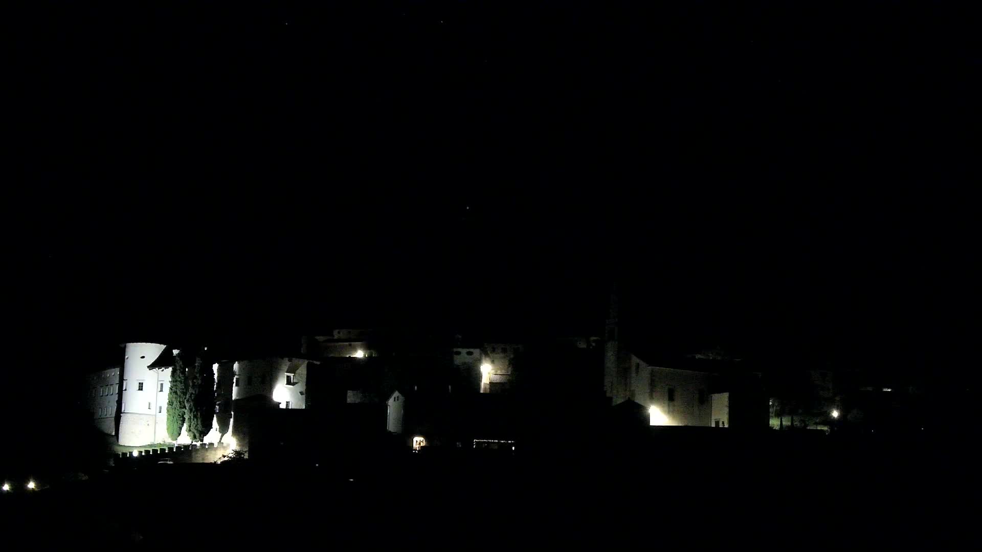Štanjel v Živo: Odkrijte Srce Krasa