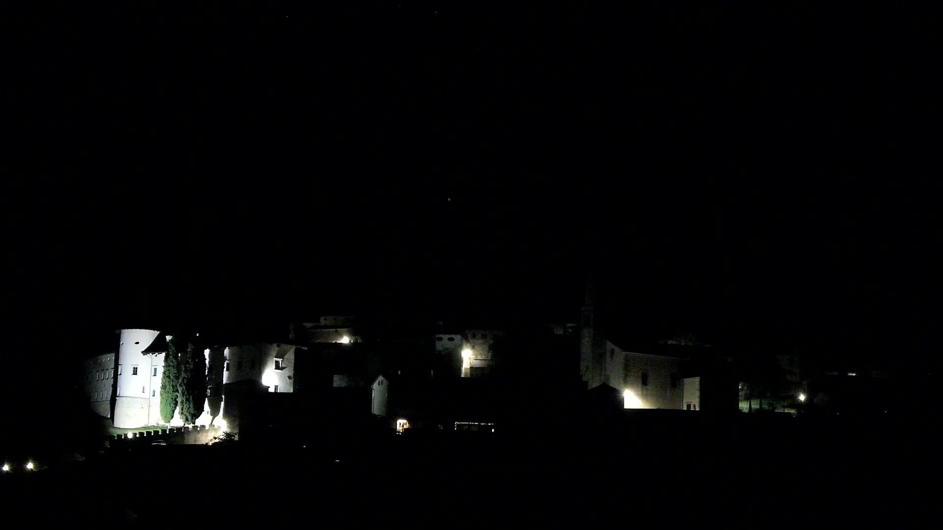 Štanjel v Živo: Odkrijte Srce Krasa