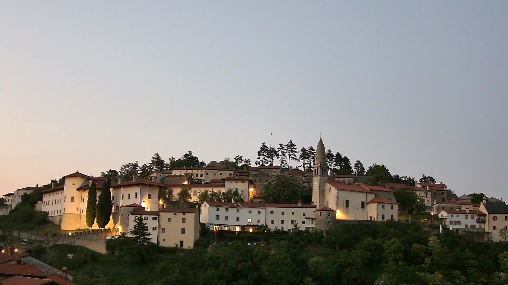 Štanjel – Entdecken Sie das Herz der Karstregion