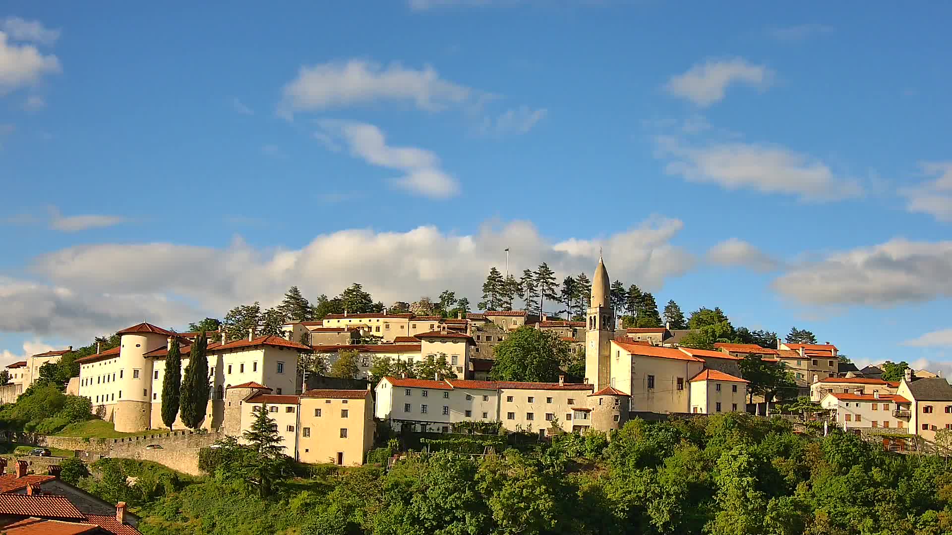Štanjel – Entdecken Sie das Herz der Karstregion