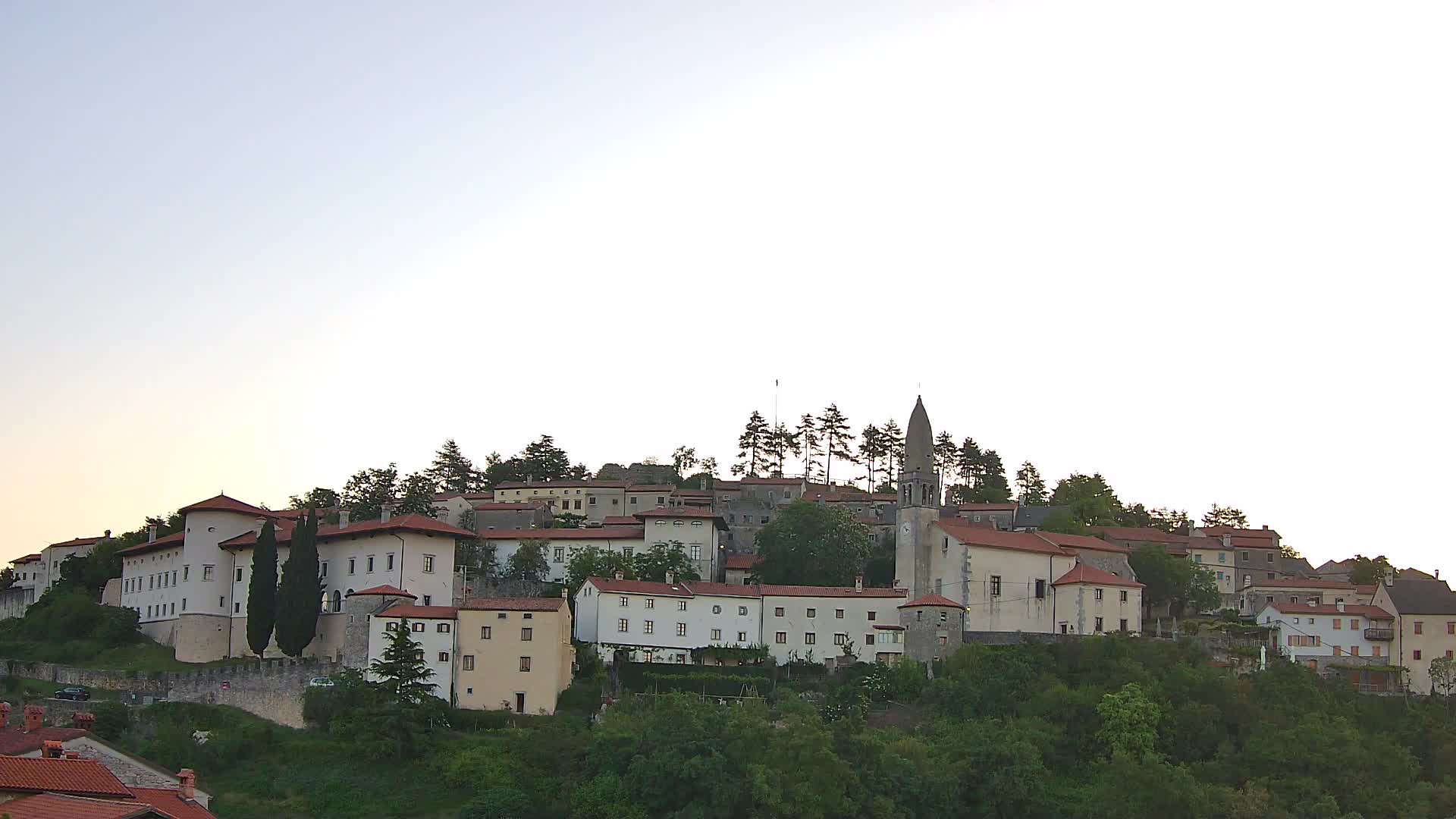 Štanjel – Entdecken Sie das Herz der Karstregion