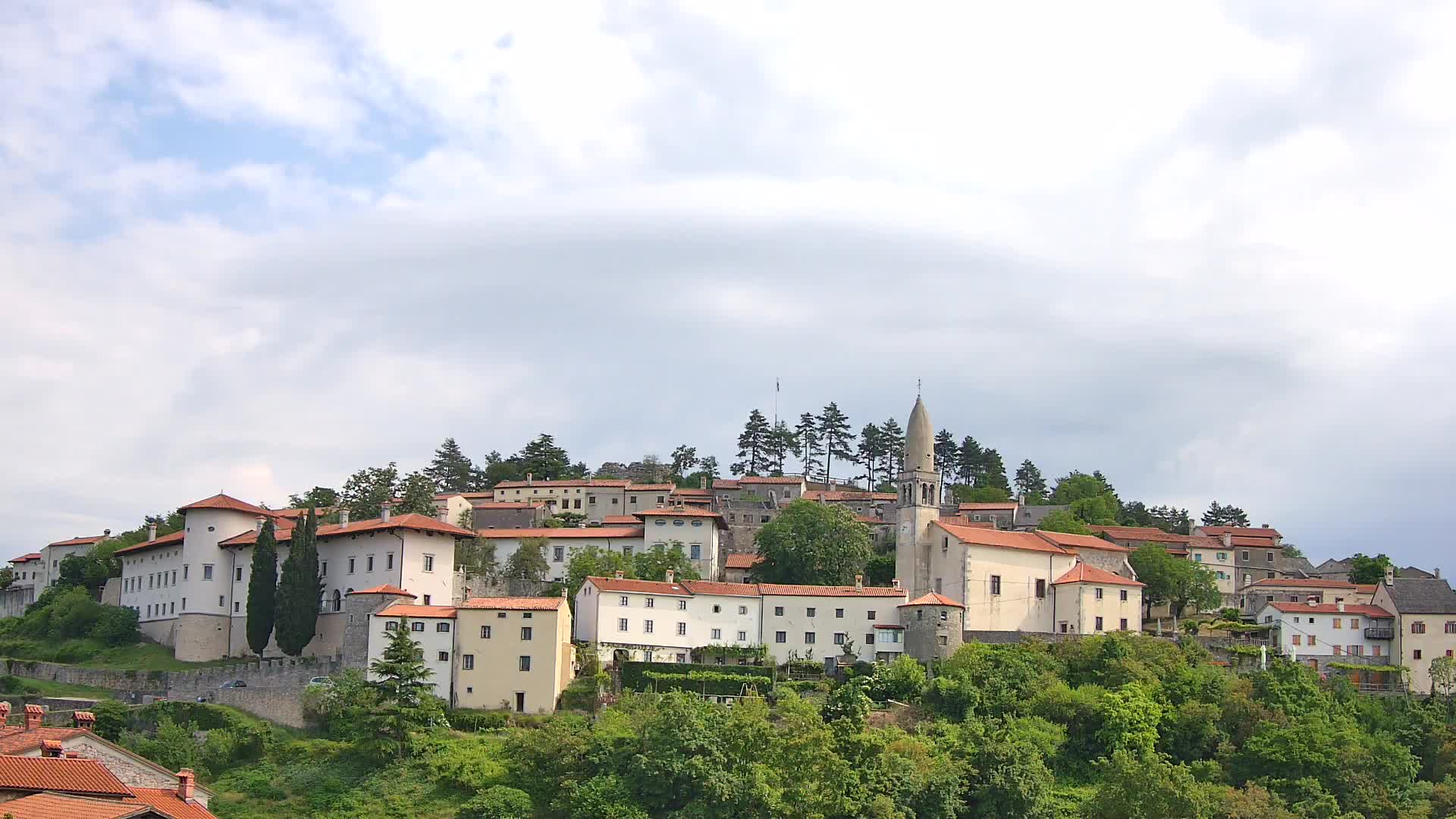 Štanjel – Entdecken Sie das Herz der Karstregion