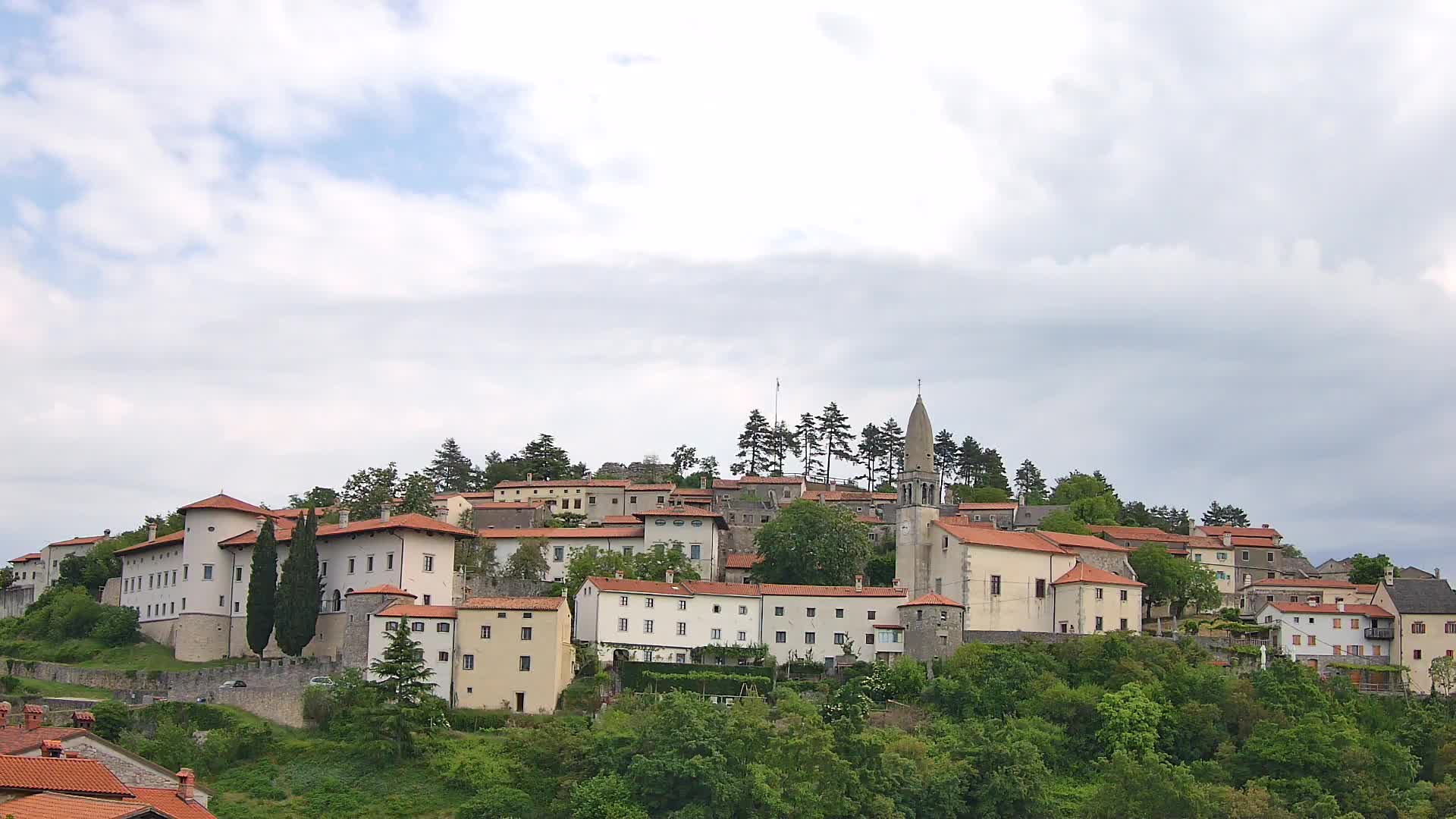 Štanjel – Entdecken Sie das Herz der Karstregion