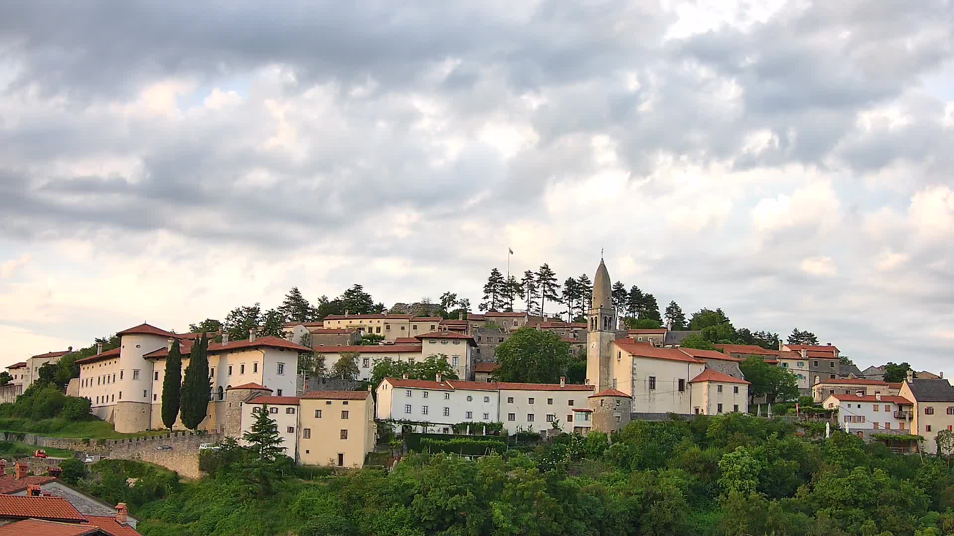 Štanjel – Entdecken Sie das Herz der Karstregion