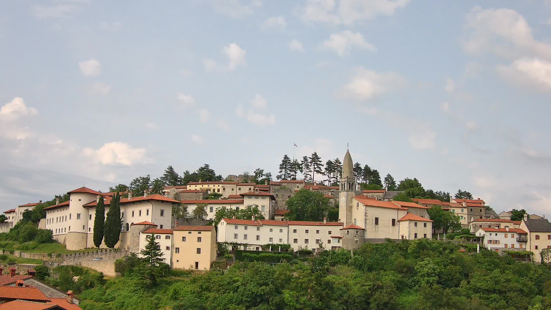 Štanjel – Entdecken Sie das Herz der Karstregion