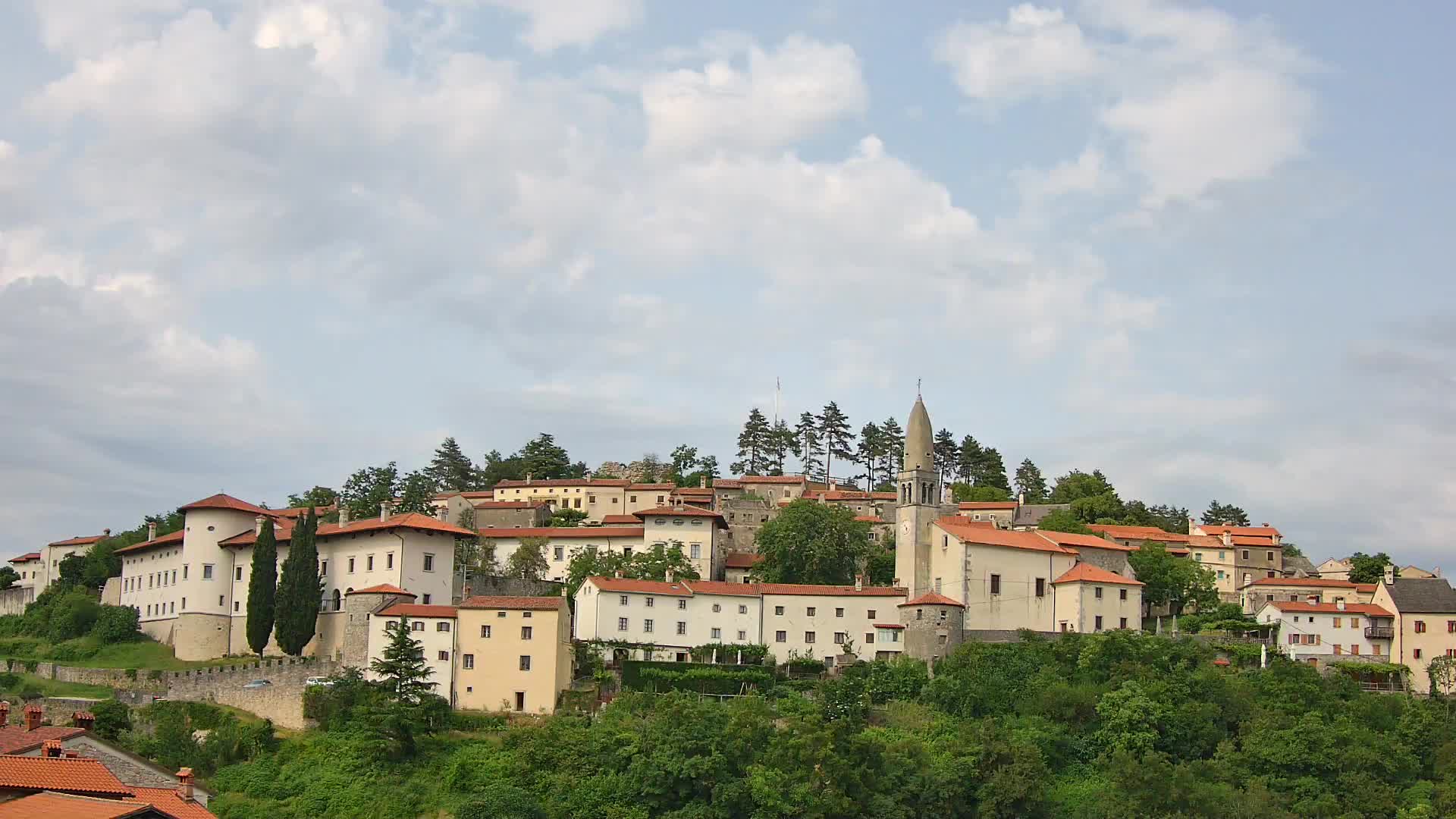 Štanjel – Entdecken Sie das Herz der Karstregion