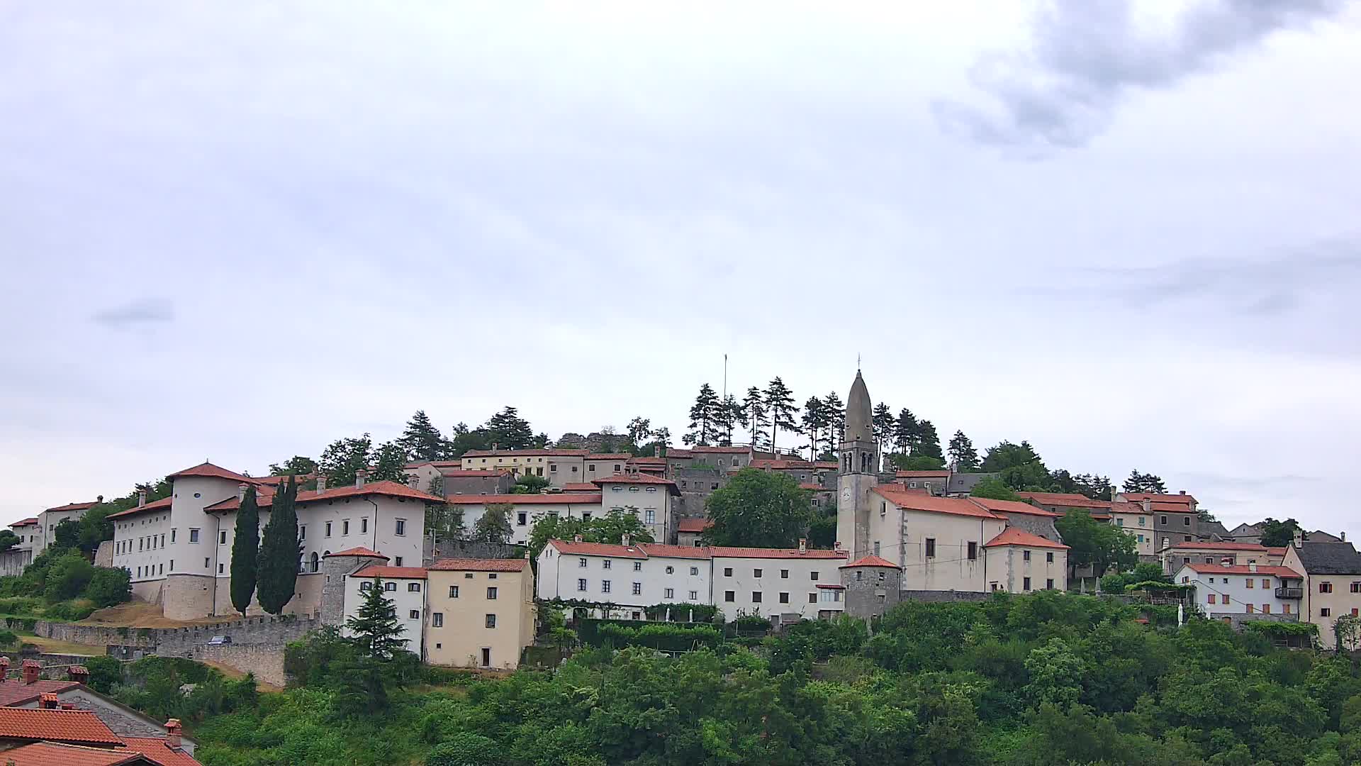 Štanjel – Entdecken Sie das Herz der Karstregion