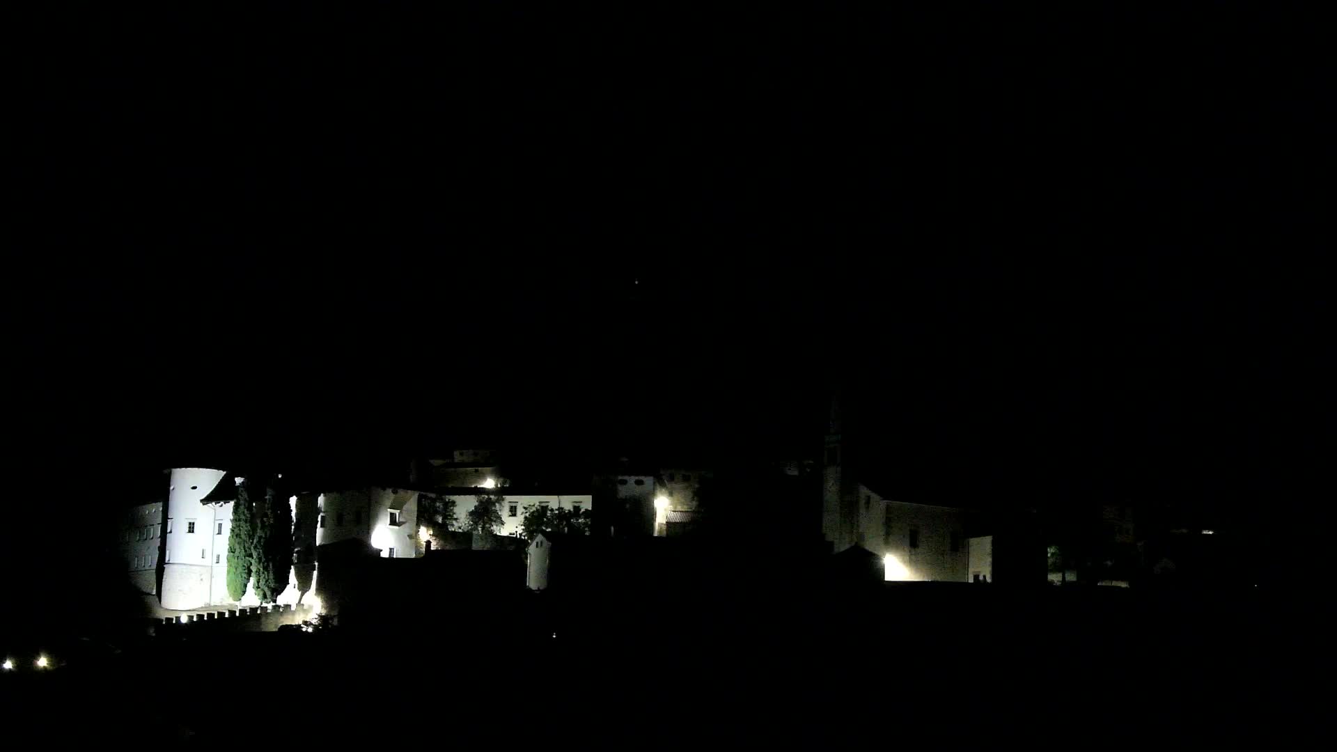 Štanjel v Živo: Odkrijte Srce Krasa