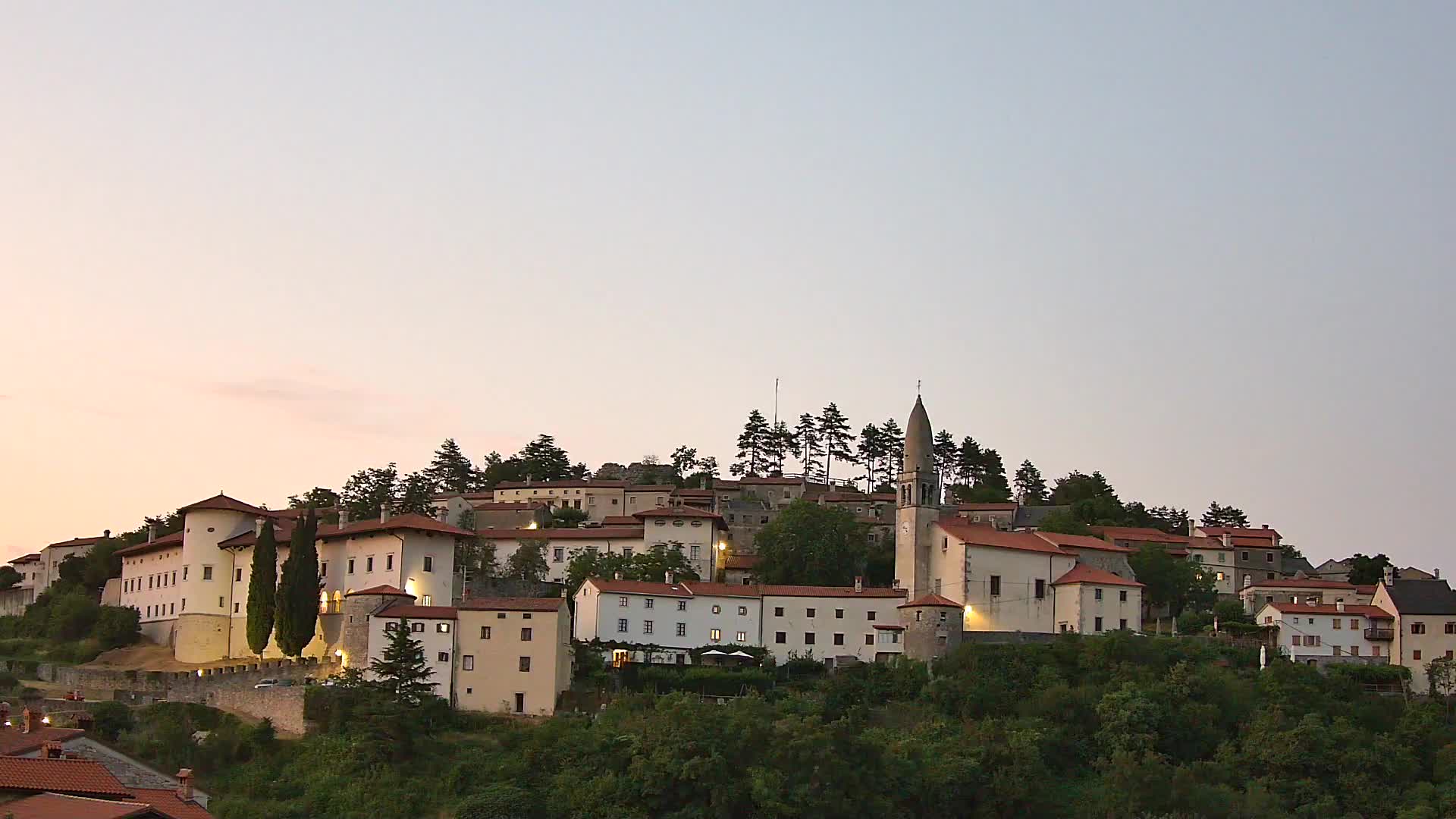 Štanjel – Entdecken Sie das Herz der Karstregion