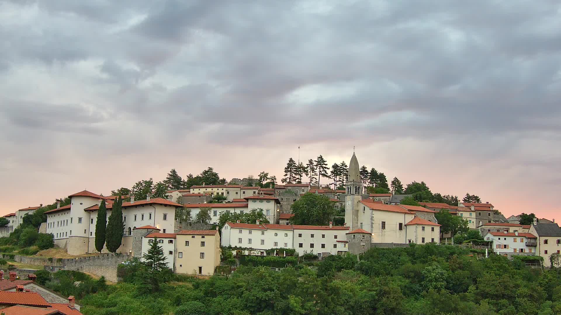 Štanjel – Discover the Heart of the Karst Region