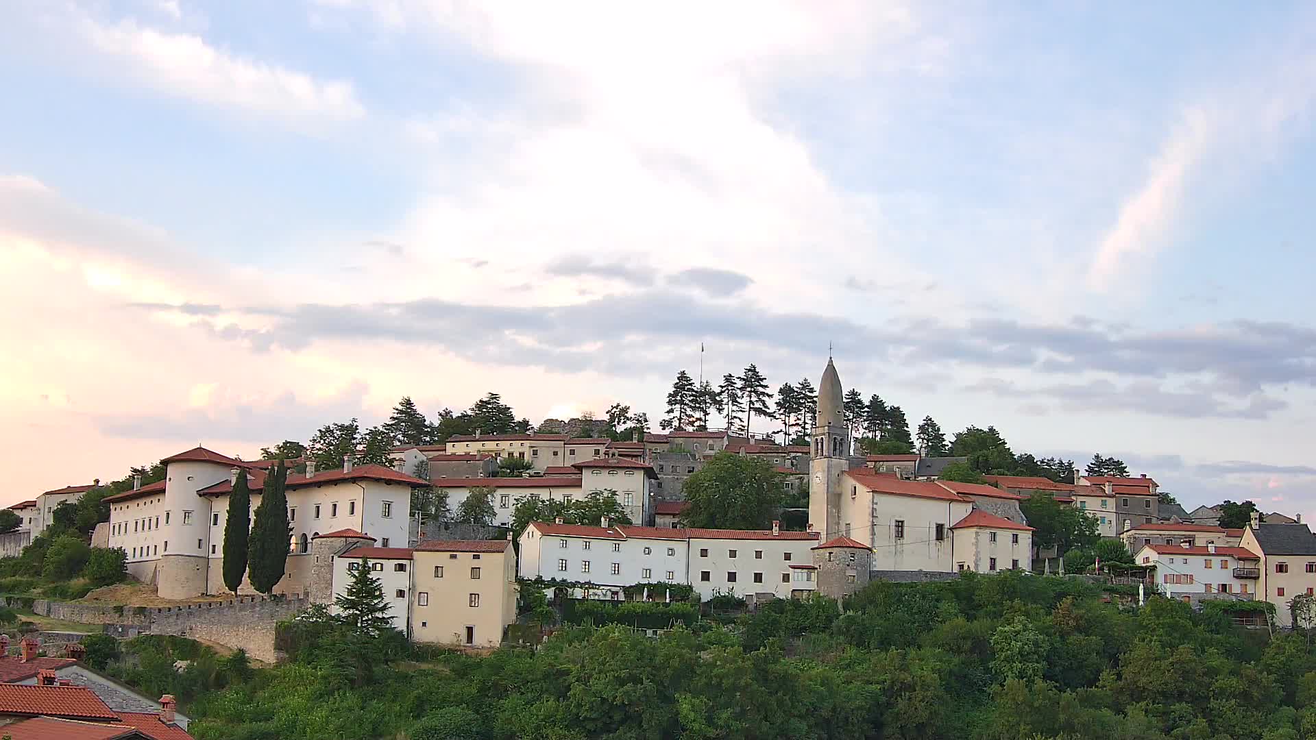 Štanjel – Descubre el Corazón de la Región del Karst