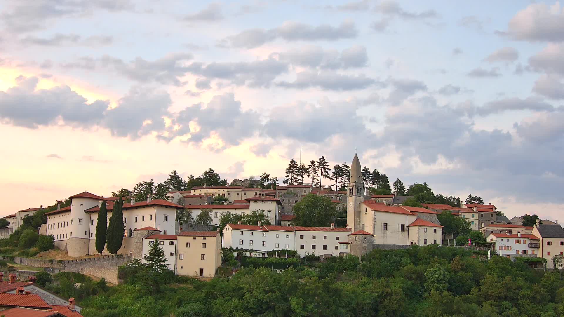 Štanjel – Descubre el Corazón de la Región del Karst