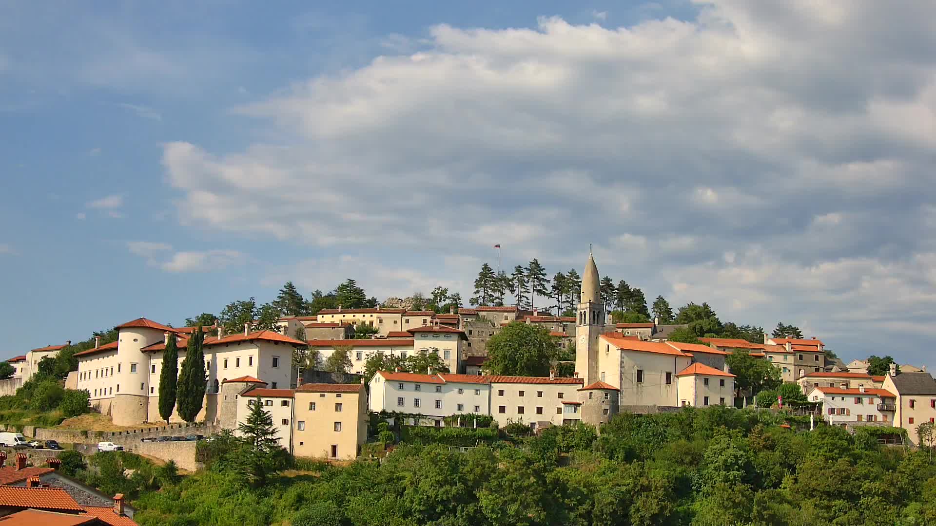 Štanjel – Entdecken Sie das Herz der Karstregion