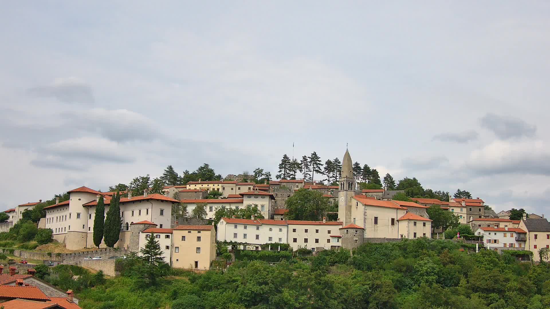 Štanjel – Entdecken Sie das Herz der Karstregion
