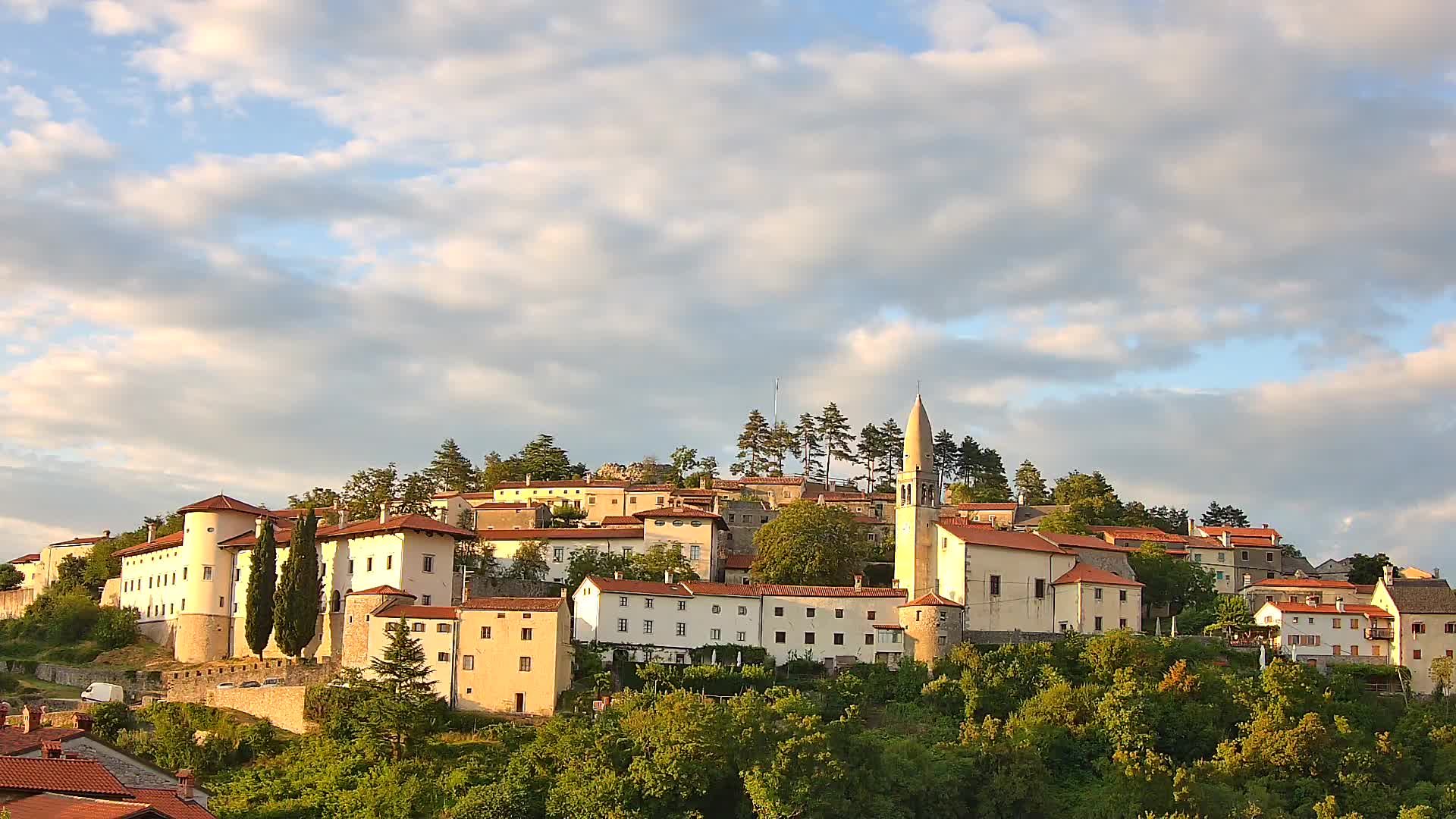 Štanjel – Entdecken Sie das Herz der Karstregion