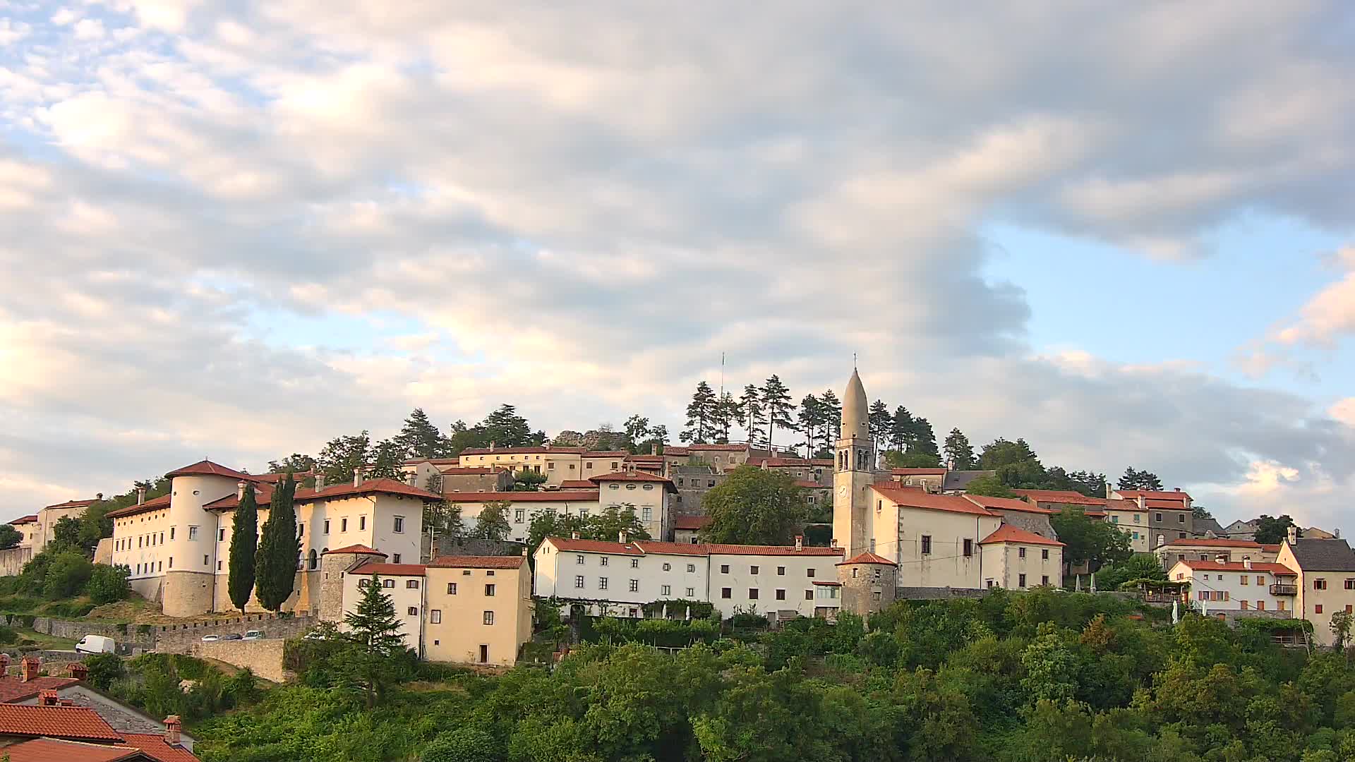 Štanjel – Entdecken Sie das Herz der Karstregion