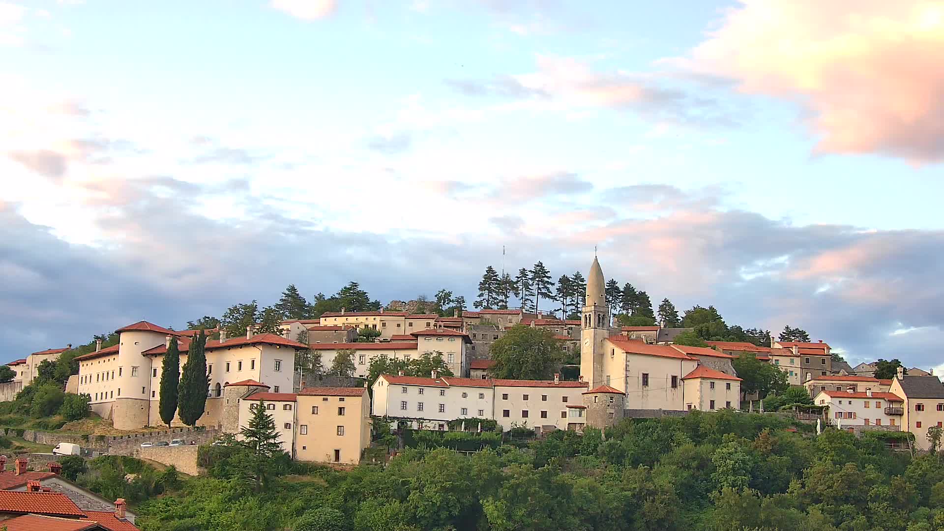 Štanjel – Entdecken Sie das Herz der Karstregion