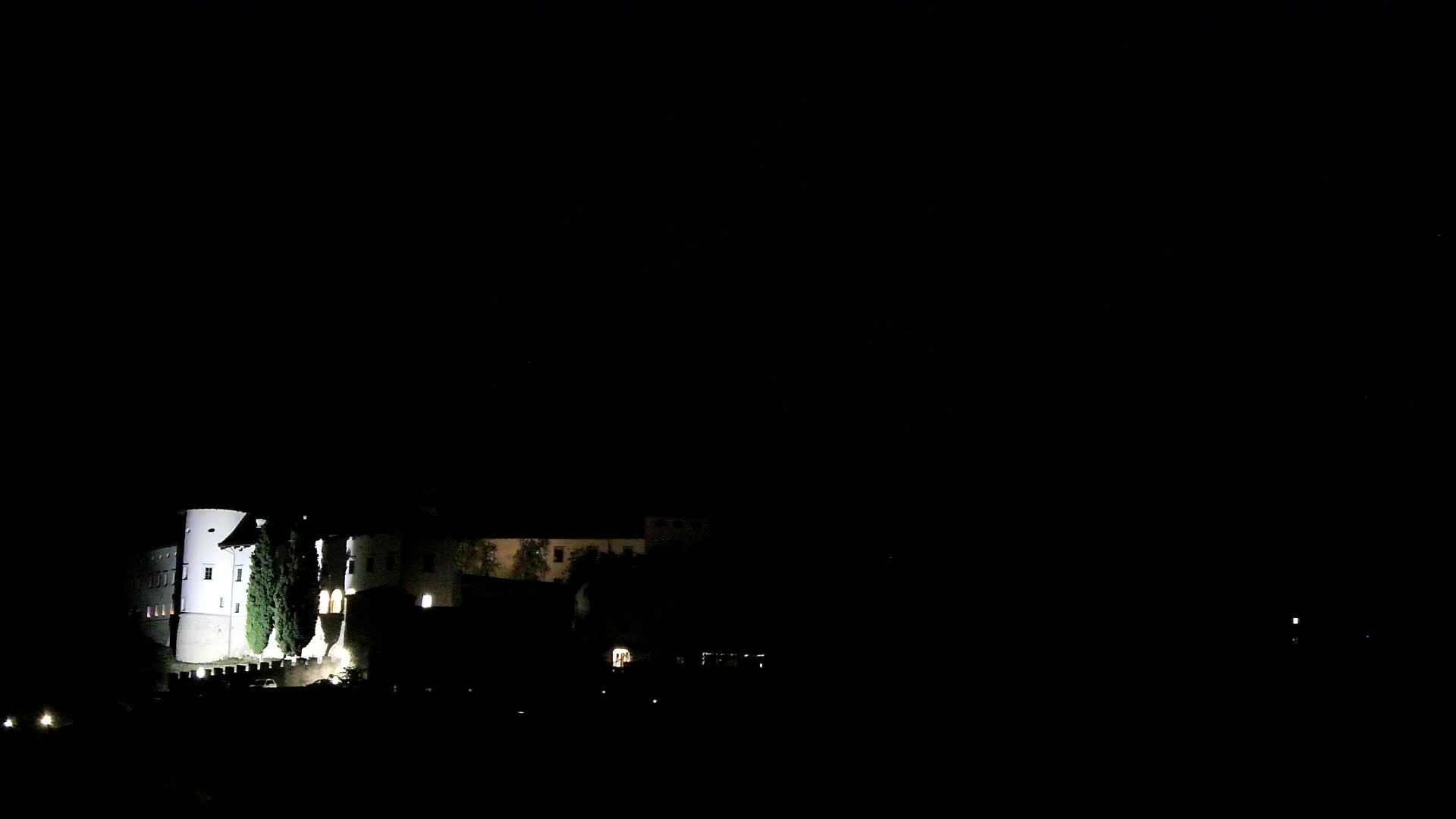 Štanjel v Živo: Odkrijte Srce Krasa