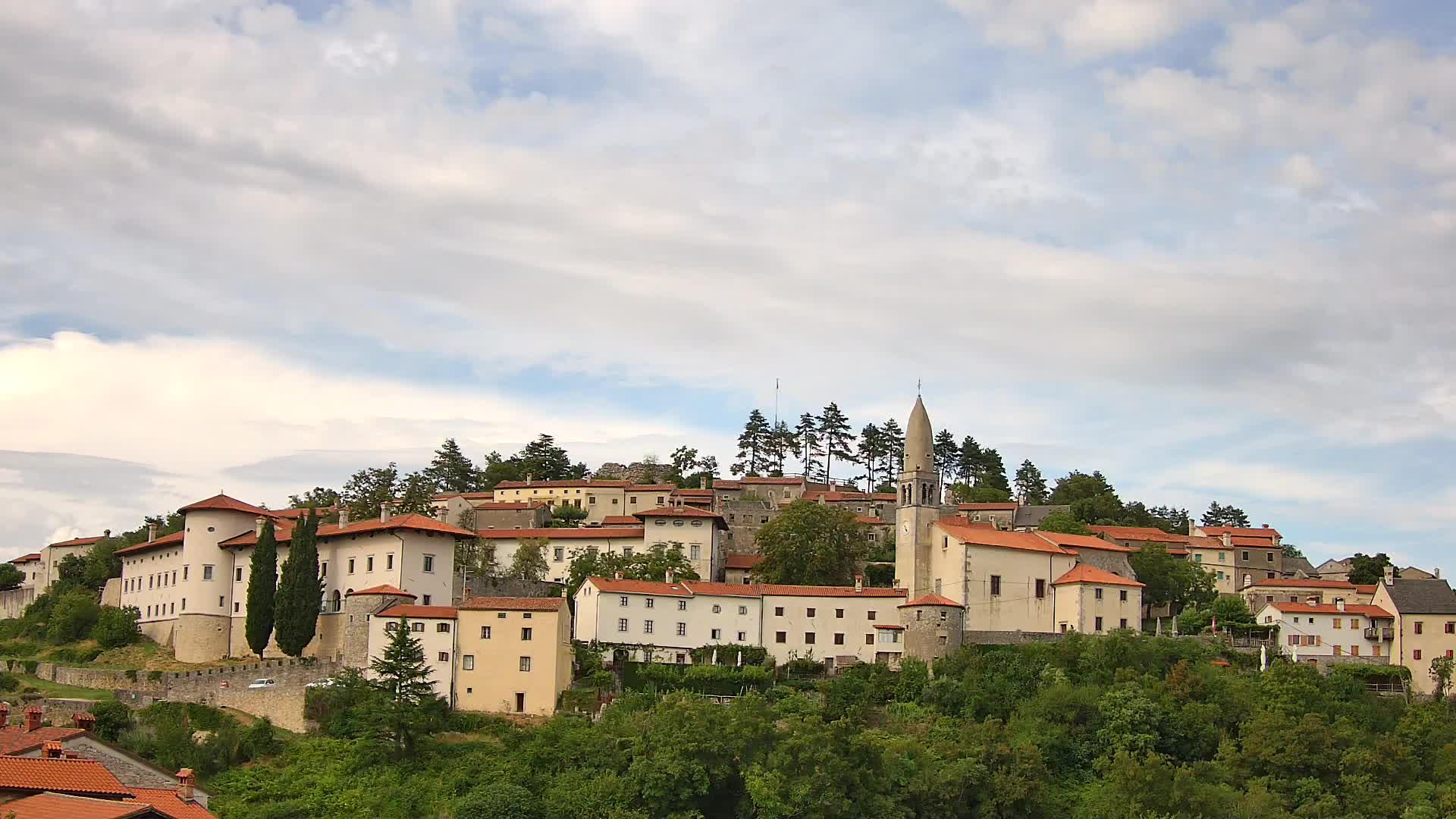 Štanjel – Entdecken Sie das Herz der Karstregion