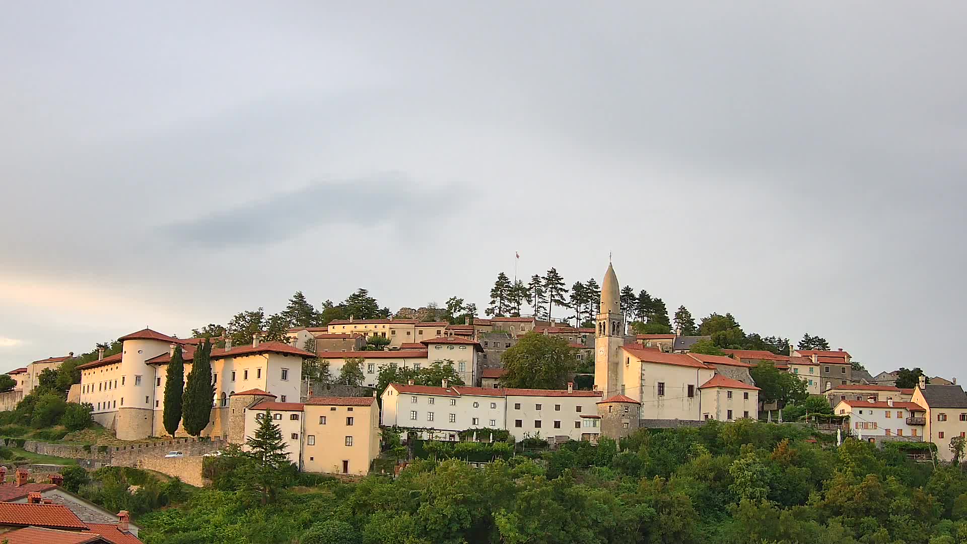 Štanjel – Entdecken Sie das Herz der Karstregion