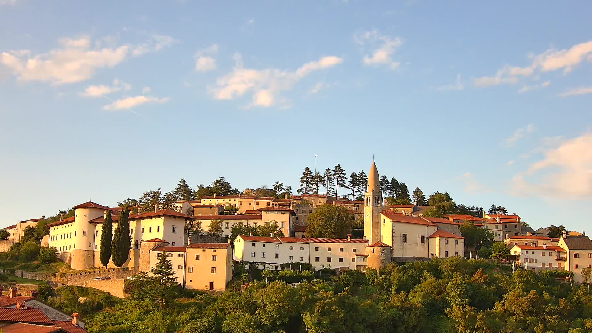 Štanjel – Entdecken Sie das Herz der Karstregion
