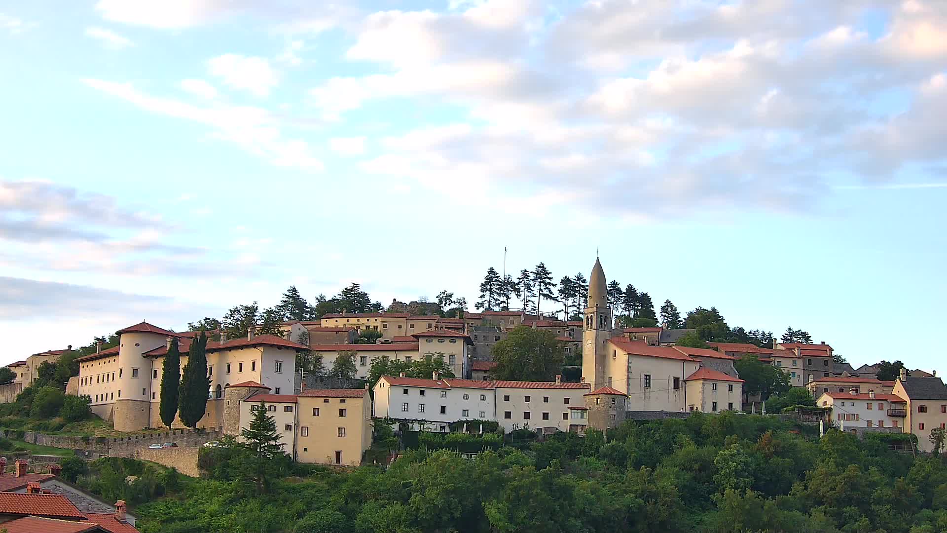 Štanjel – Entdecken Sie das Herz der Karstregion