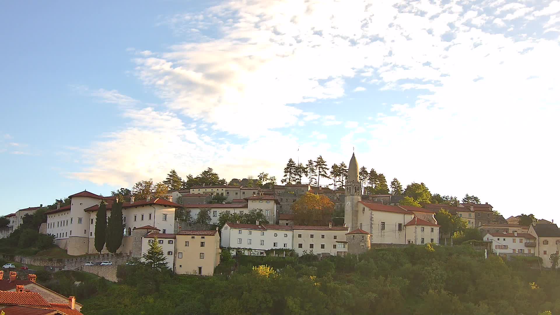 Štanjel – Entdecken Sie das Herz der Karstregion