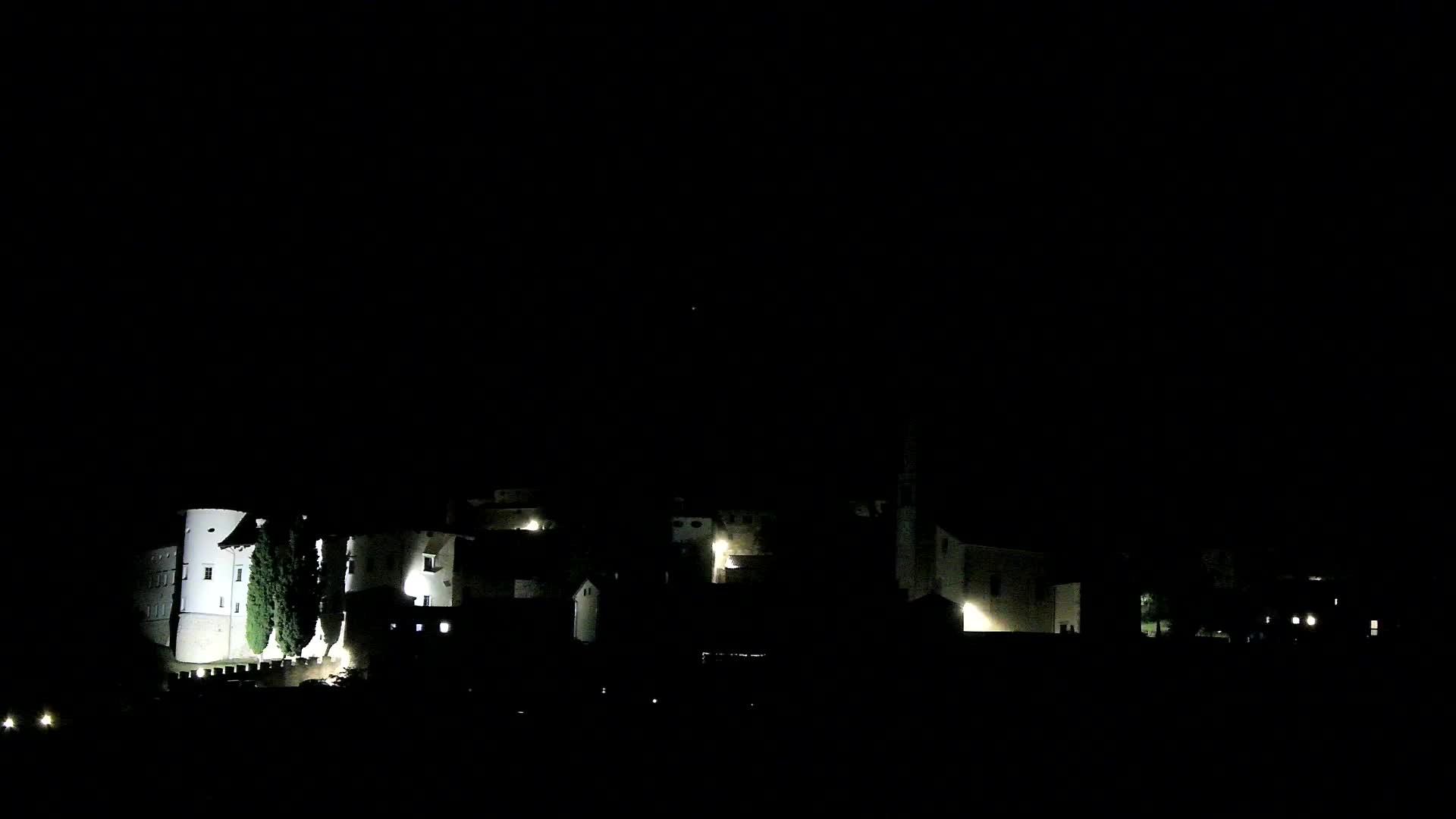 Štanjel v Živo: Odkrijte Srce Krasa