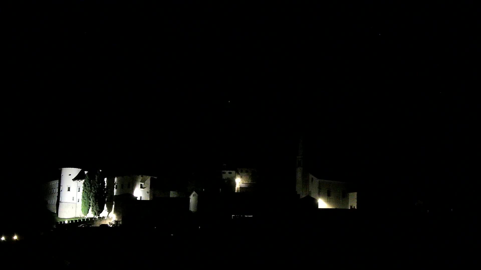 Štanjel v Živo: Odkrijte Srce Krasa