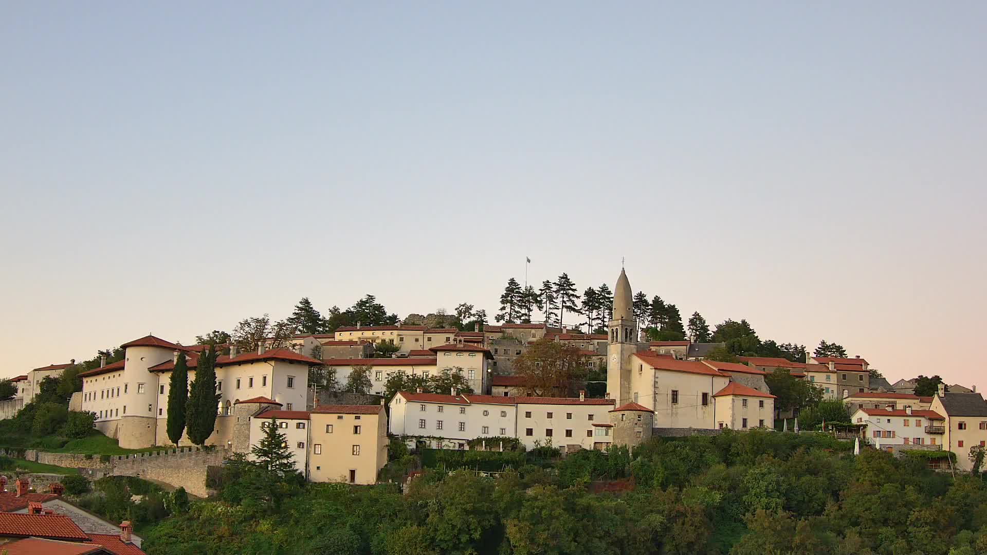 Štanjel Uživo: Otkrijte Srce Krasne Regije