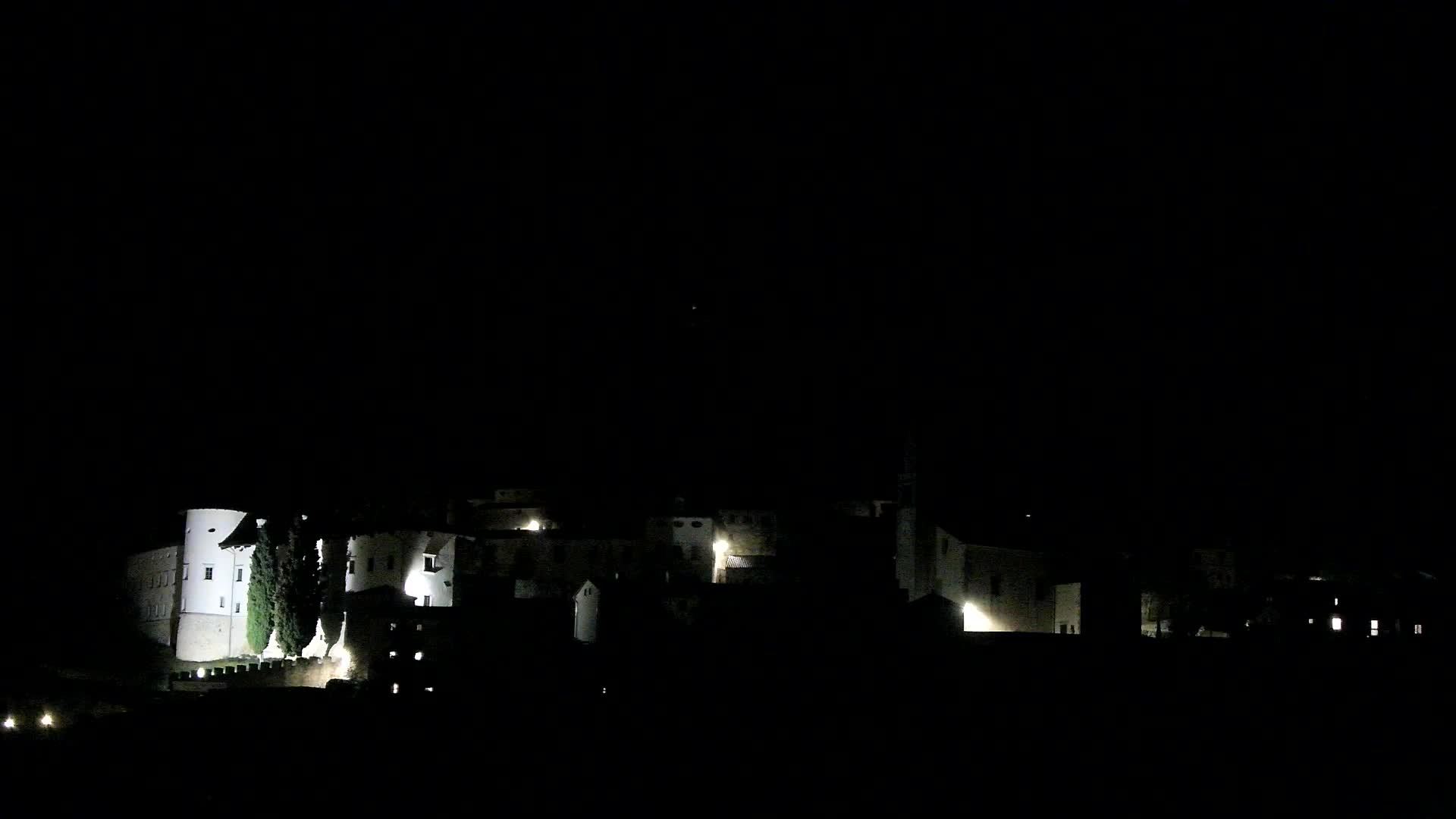 Štanjel v Živo: Odkrijte Srce Krasa