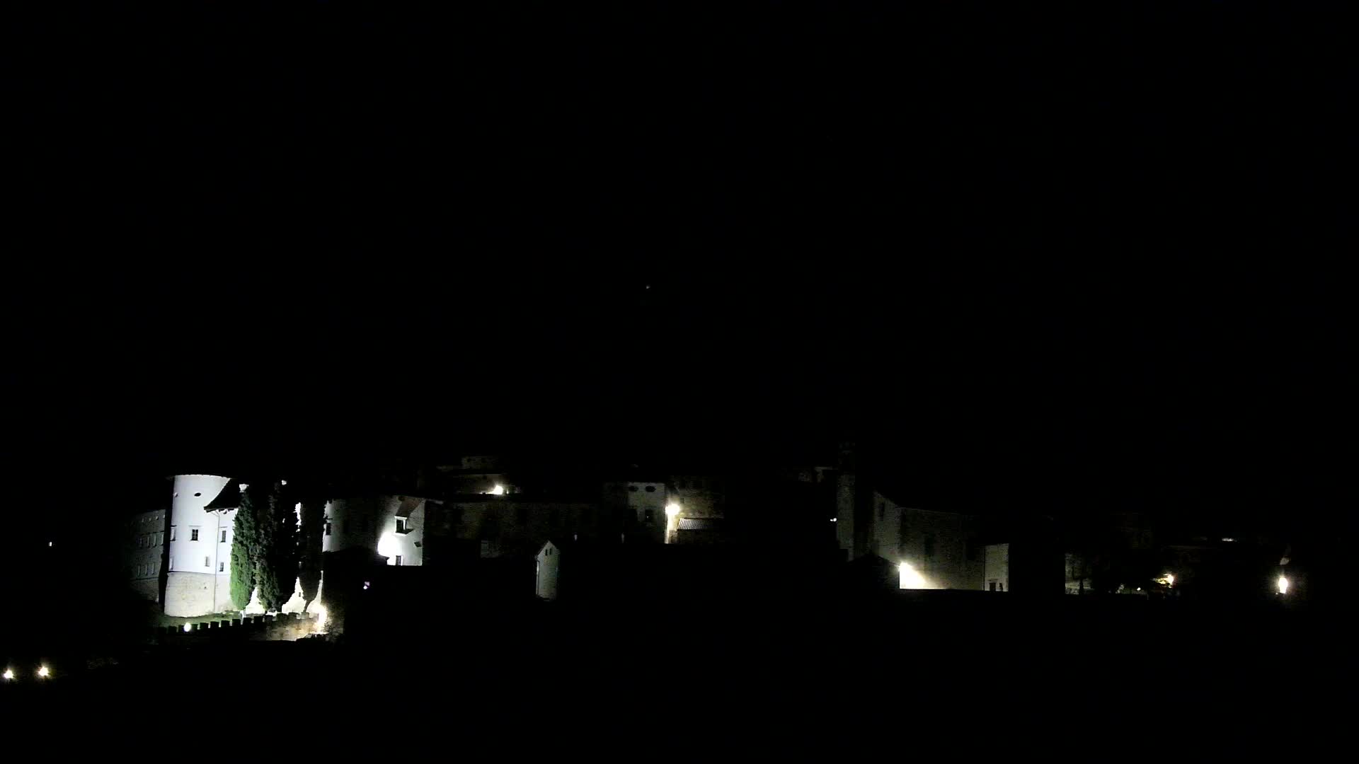 Štanjel v Živo: Odkrijte Srce Krasa