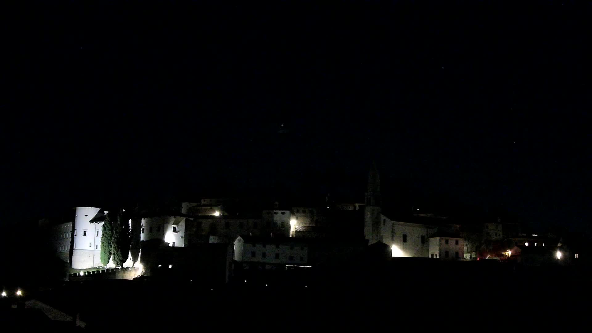 Štanjel v Živo: Odkrijte Srce Krasa