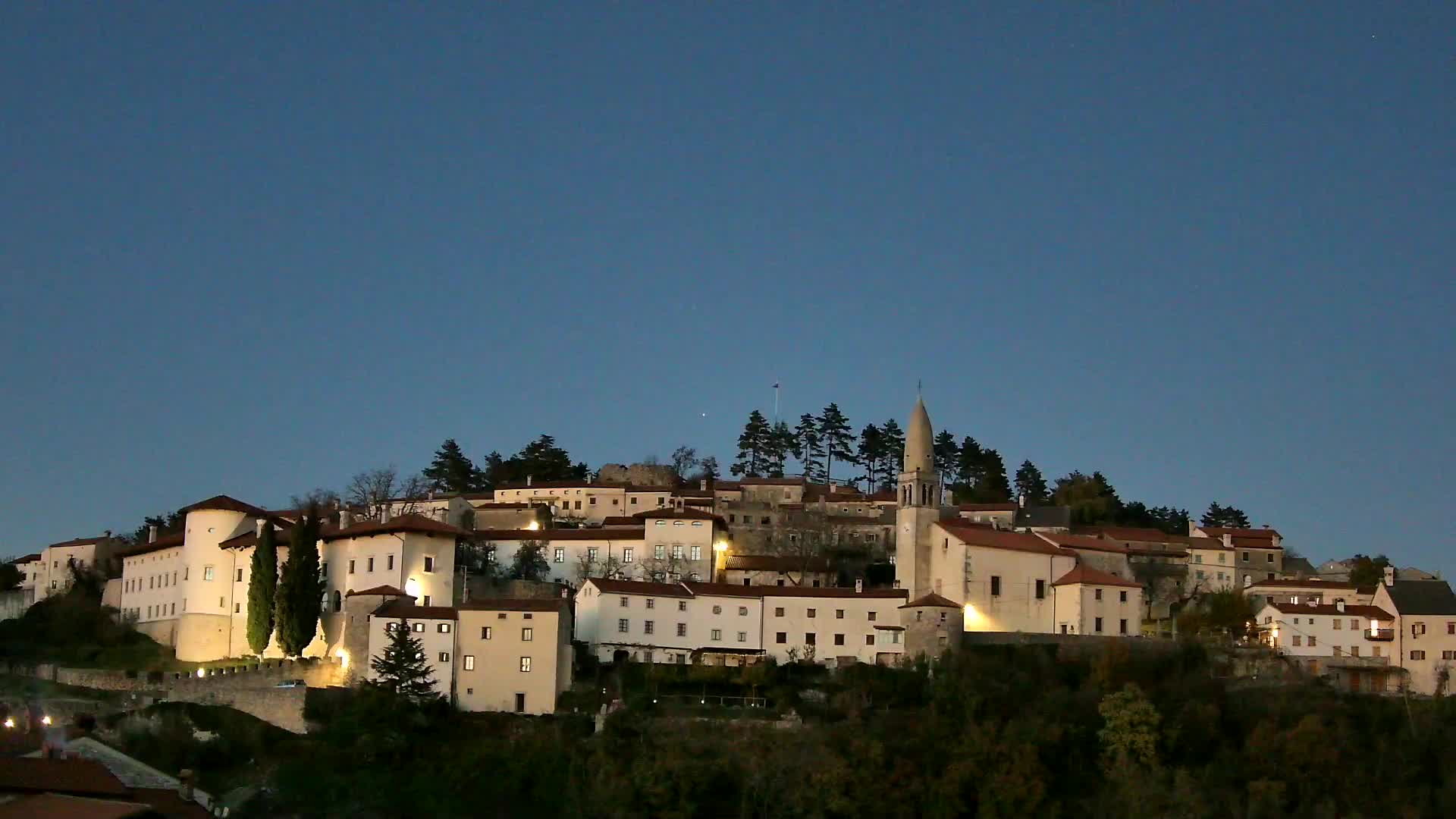 Štanjel – Entdecken Sie das Herz der Karstregion