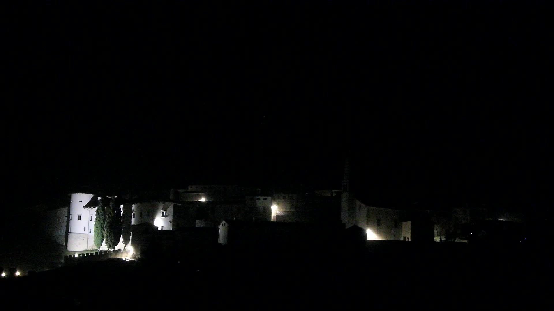 Štanjel v Živo: Odkrijte Srce Krasa