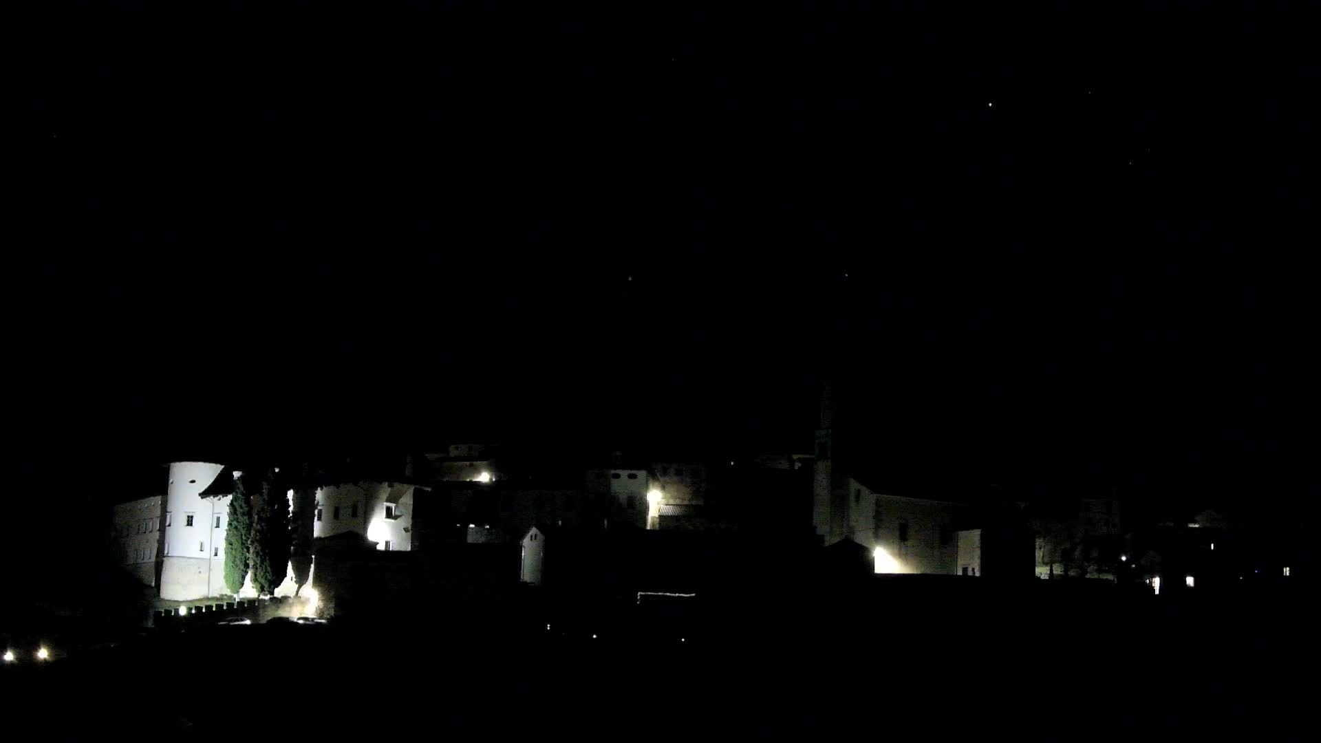 Štanjel v Živo: Odkrijte Srce Krasa